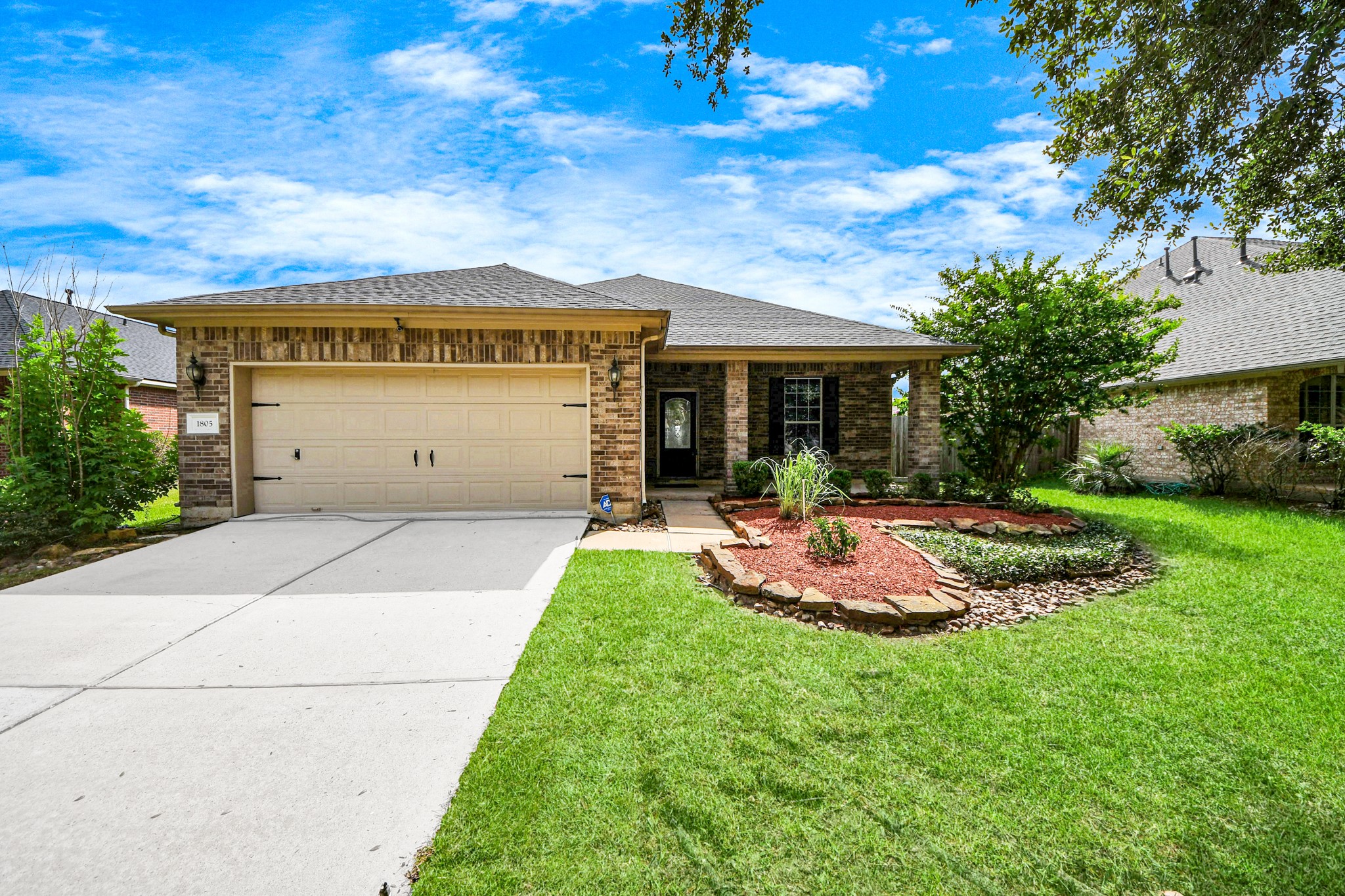 1805 Jasmine Hollow Lane Property Photo 1