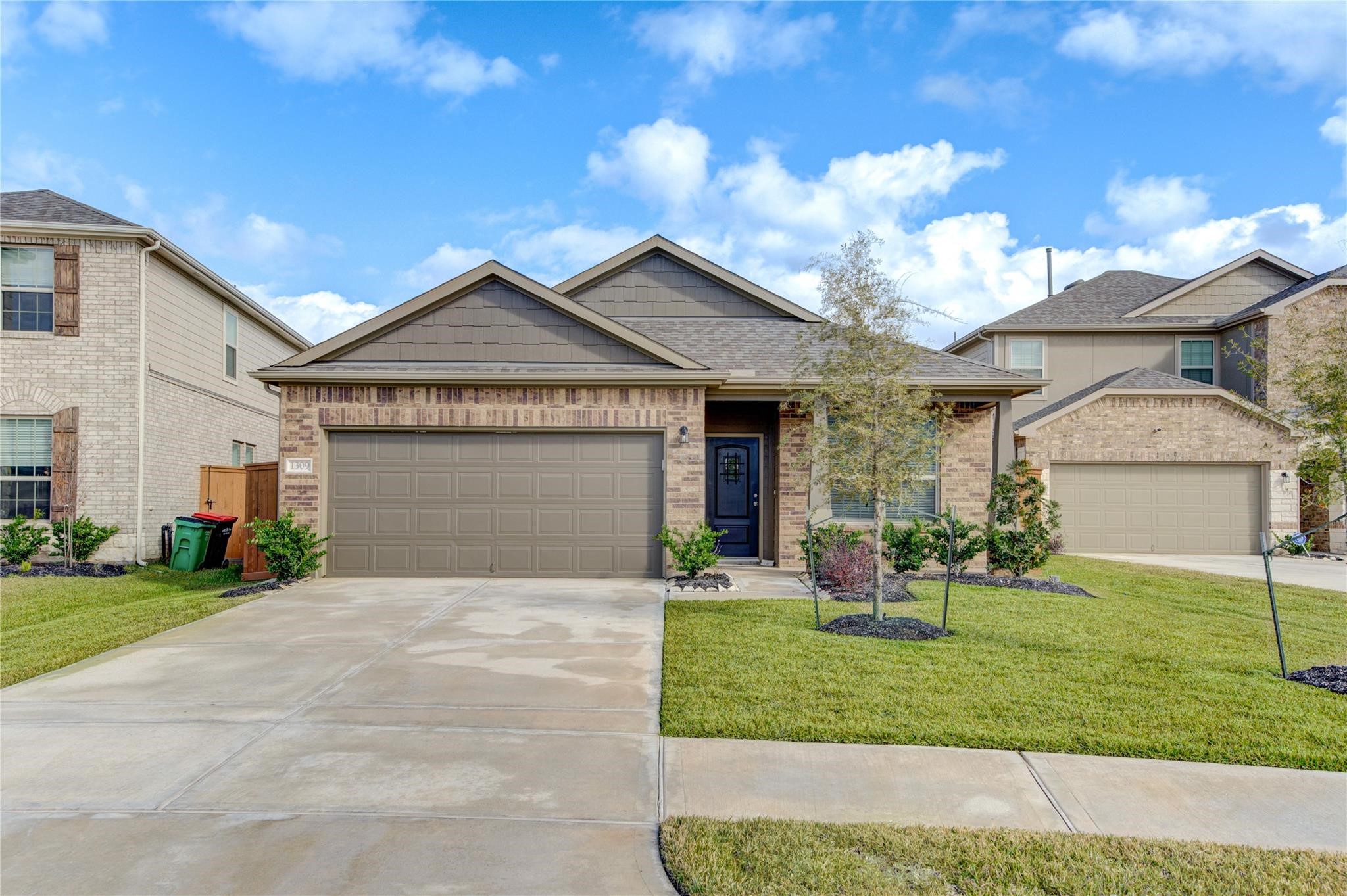 1309 Coco Ray Lane Property Photo 1