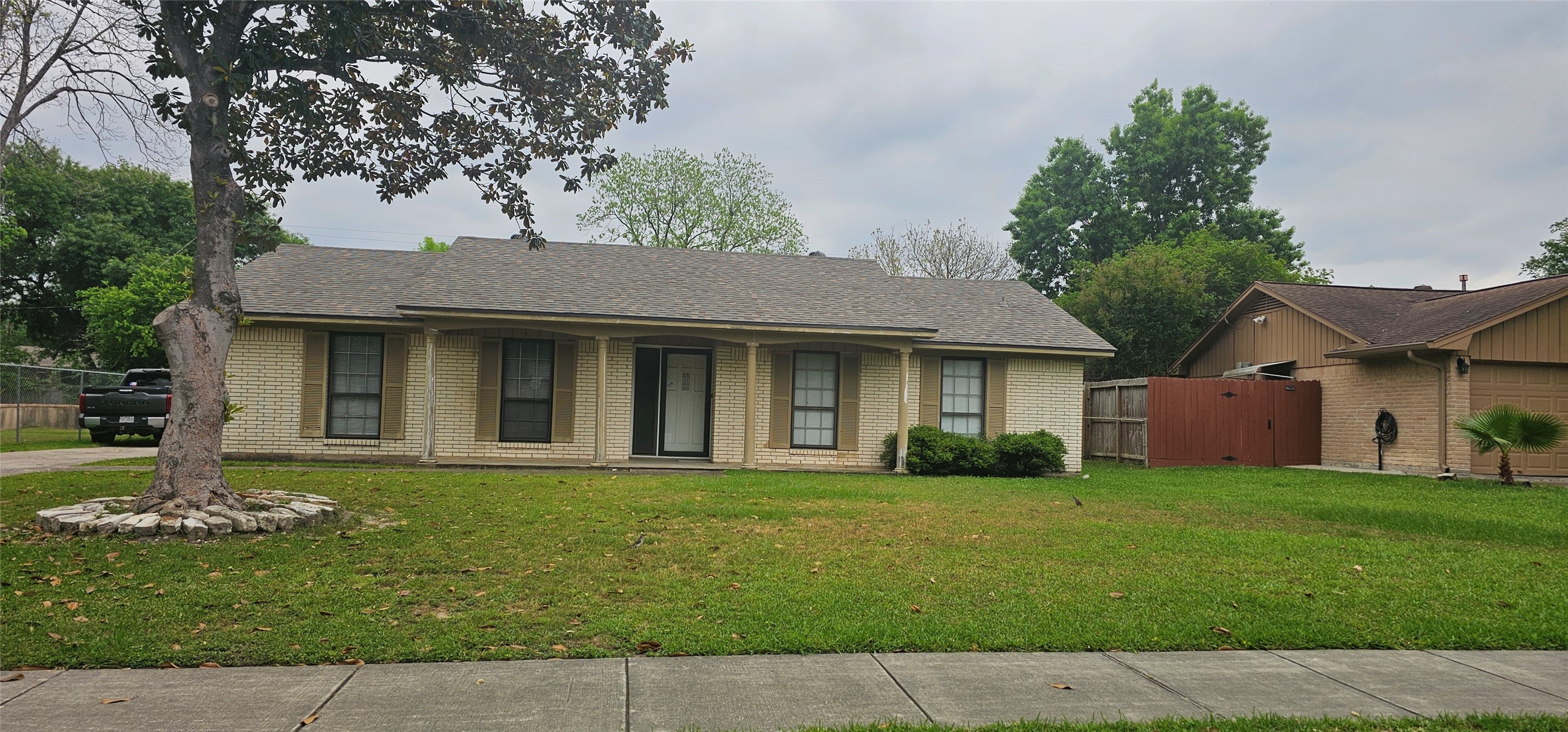 15705 Juneau Lane Property Photo