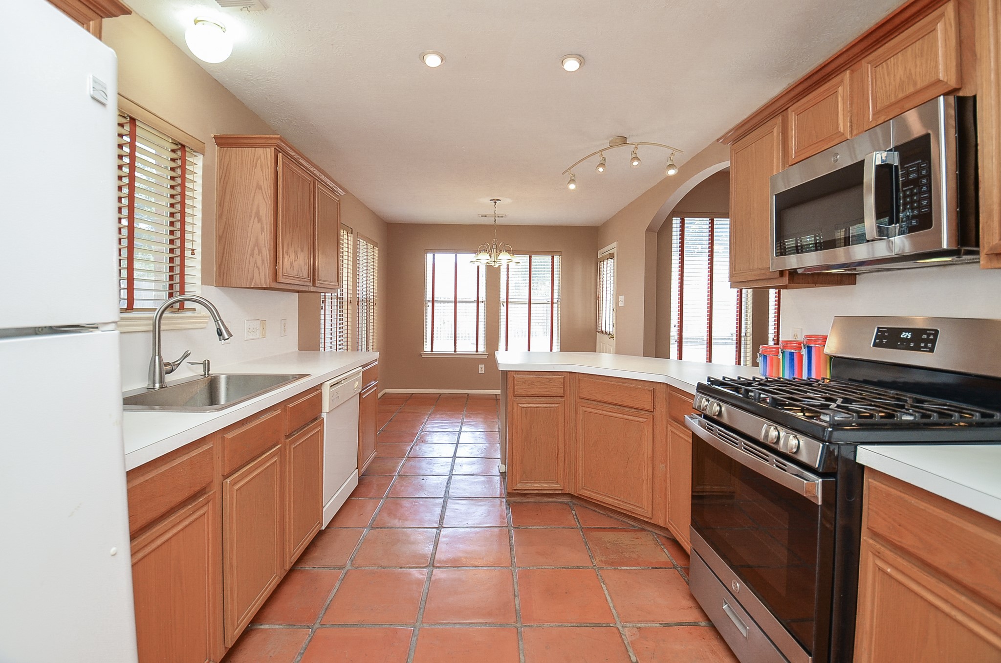 17315 Kenton Crossing Lane Property Photo 9