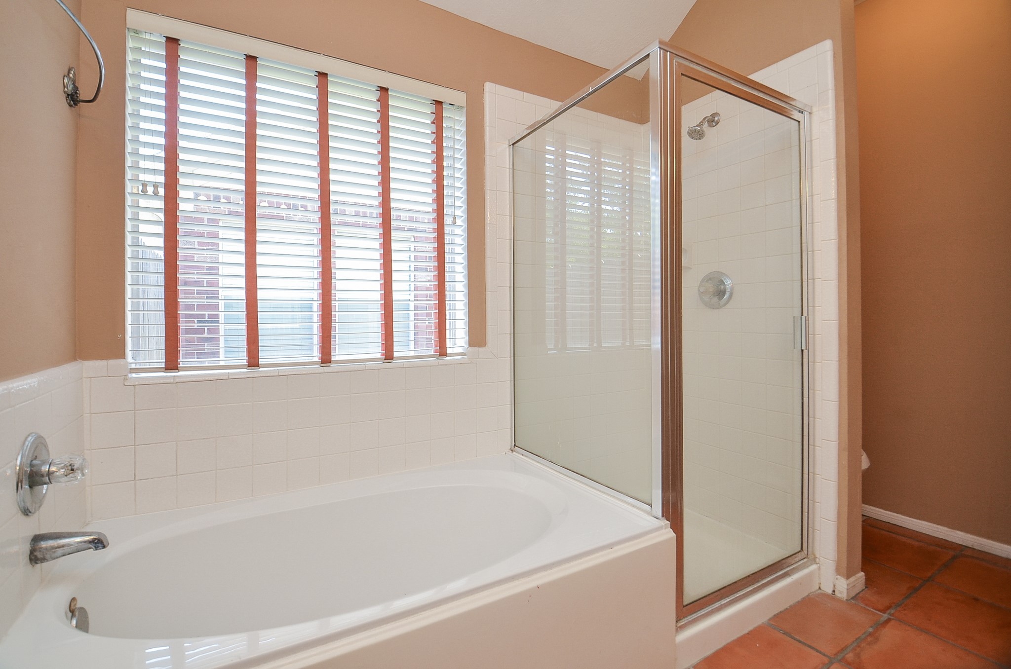 17315 Kenton Crossing Lane Property Photo 17