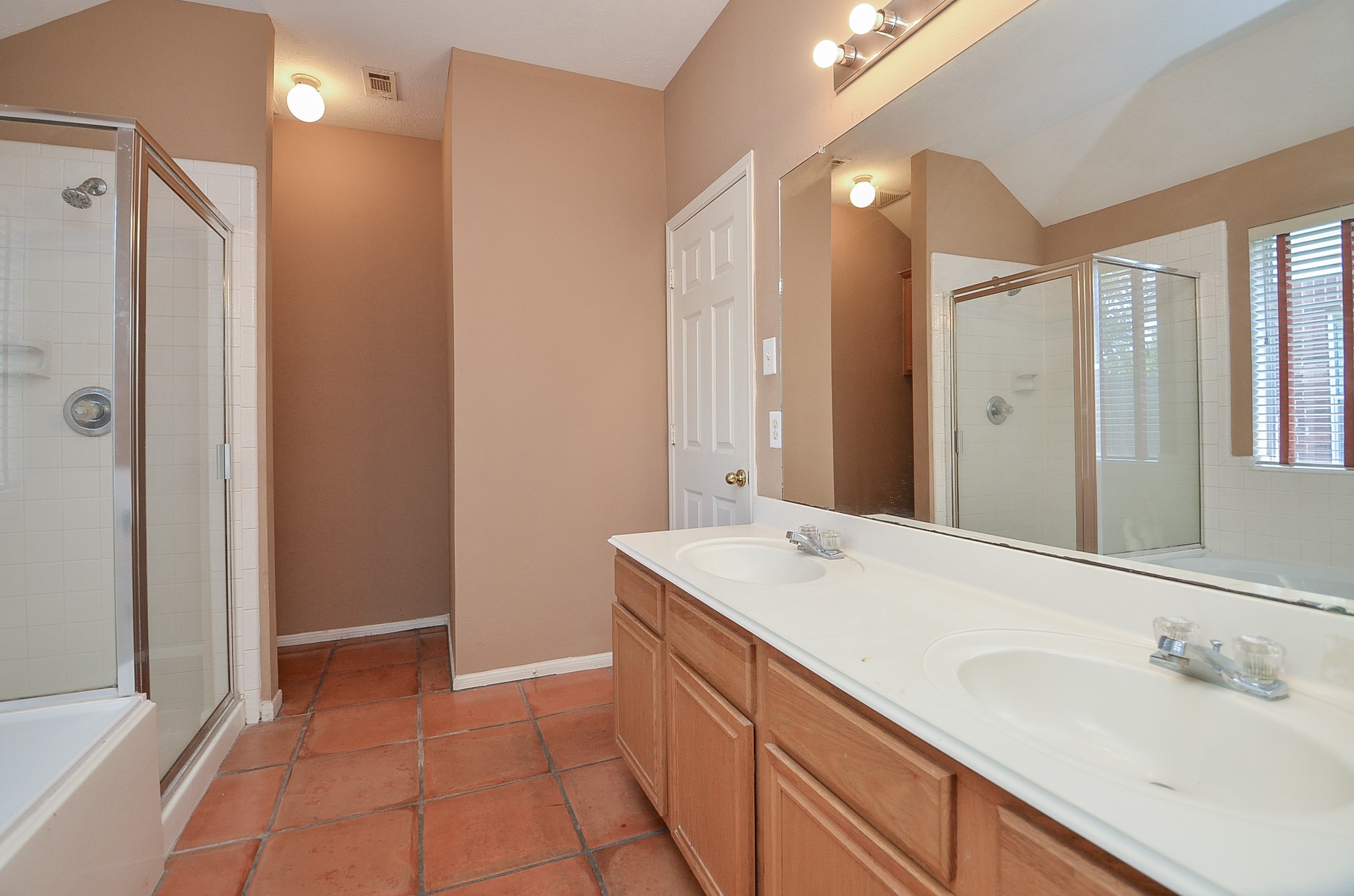 17315 Kenton Crossing Lane Property Photo 18