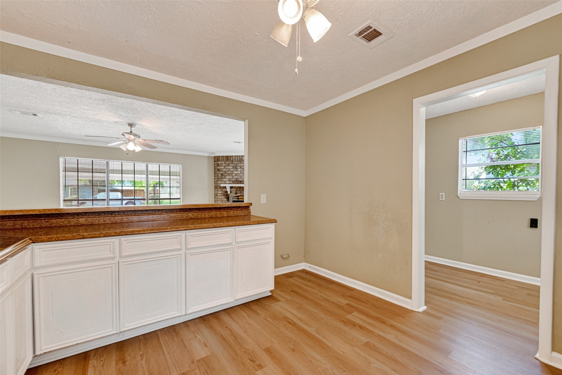 1504 Lawrence Avenue Property Photo 29