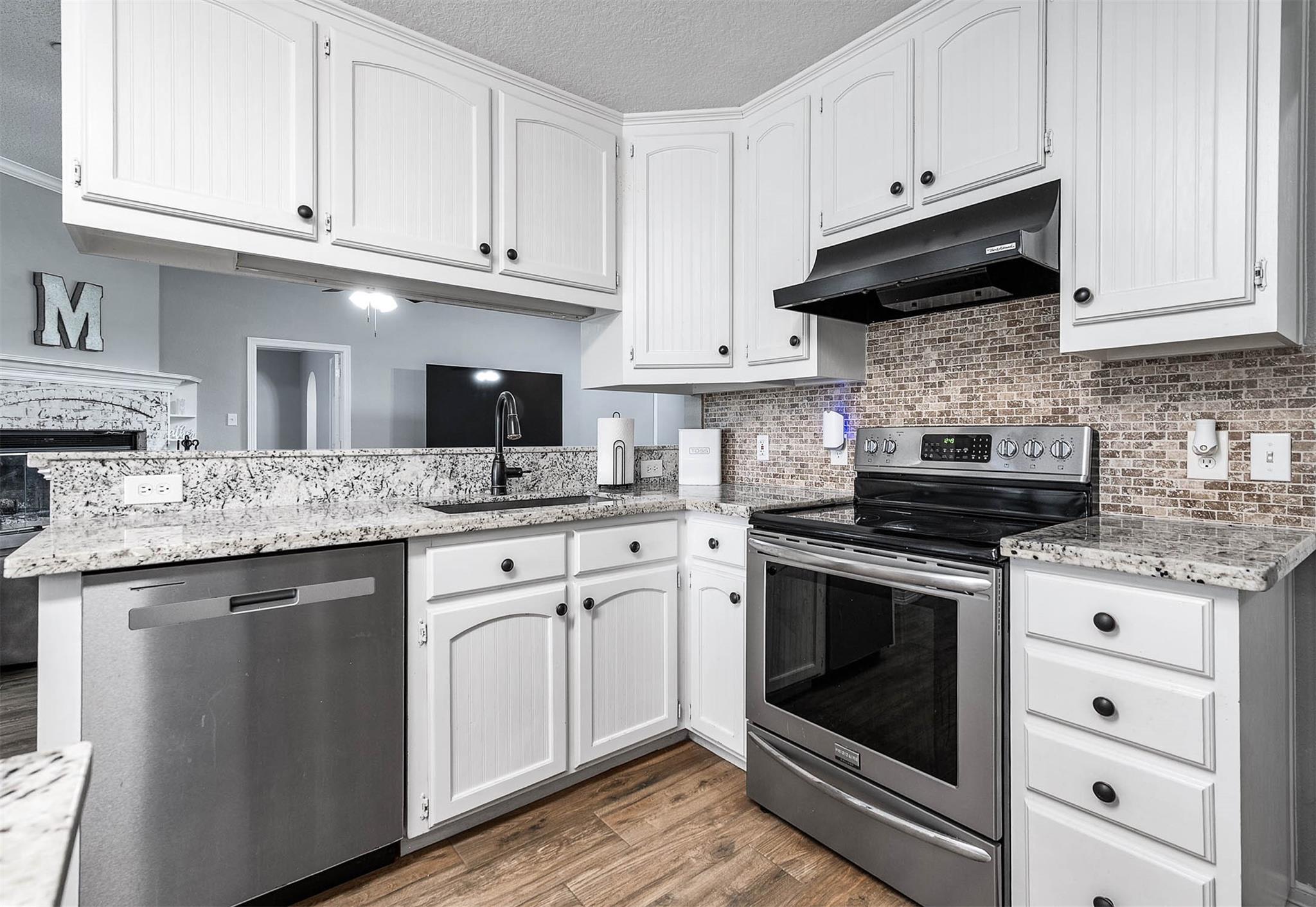 16610 Meadow Lane, Danbury Tx 77534 Property Photo 13
