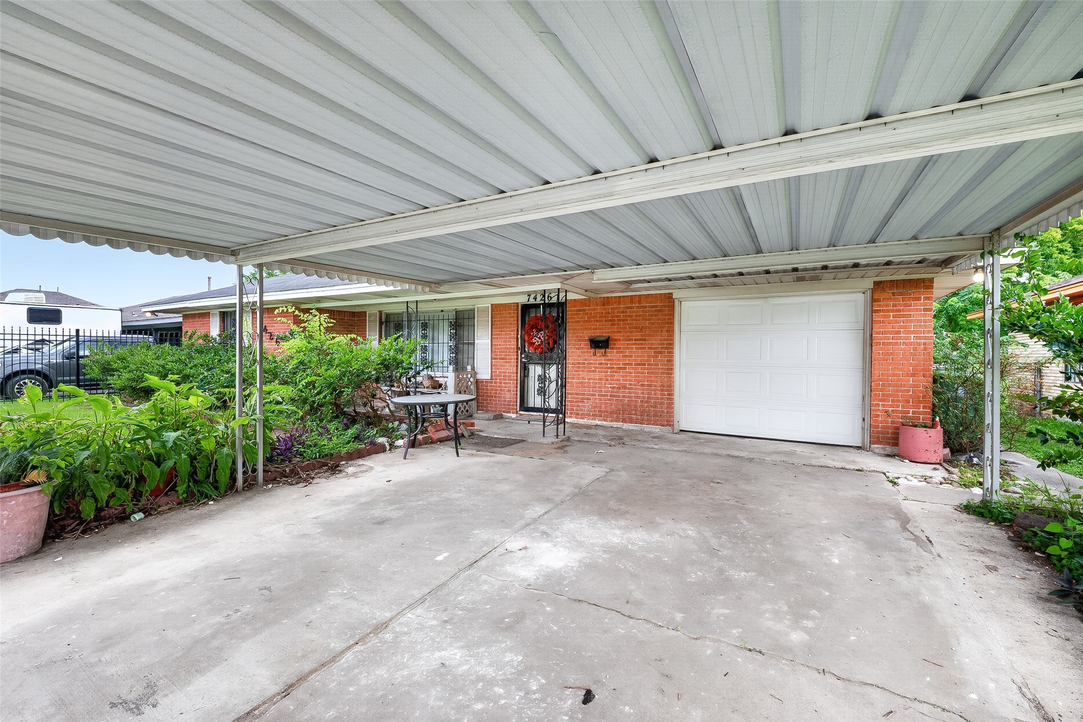 7426 Miley Street Property Photo 2