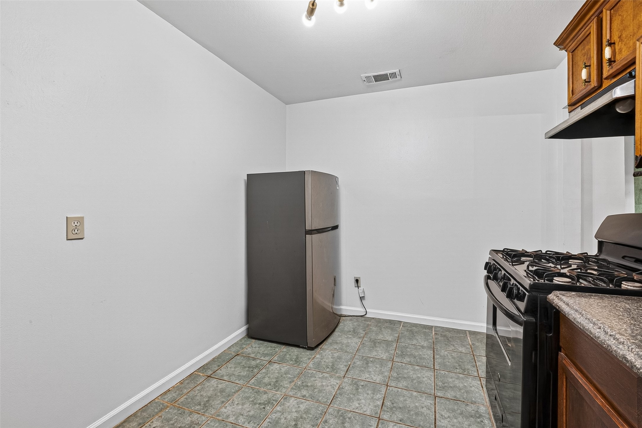 7426 Miley Street Property Photo 10