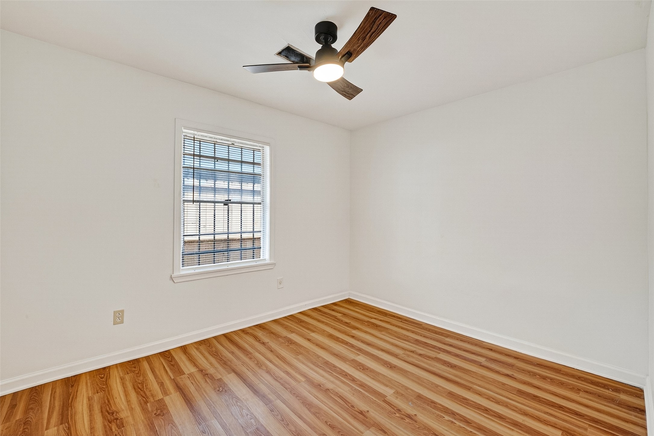 7426 Miley Street Property Photo 16
