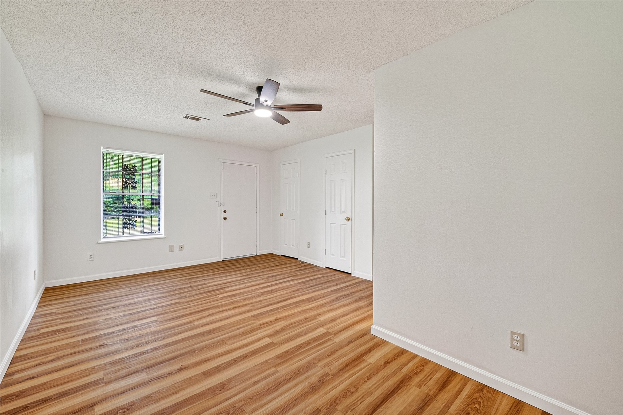 7426 Miley Street Property Photo 22