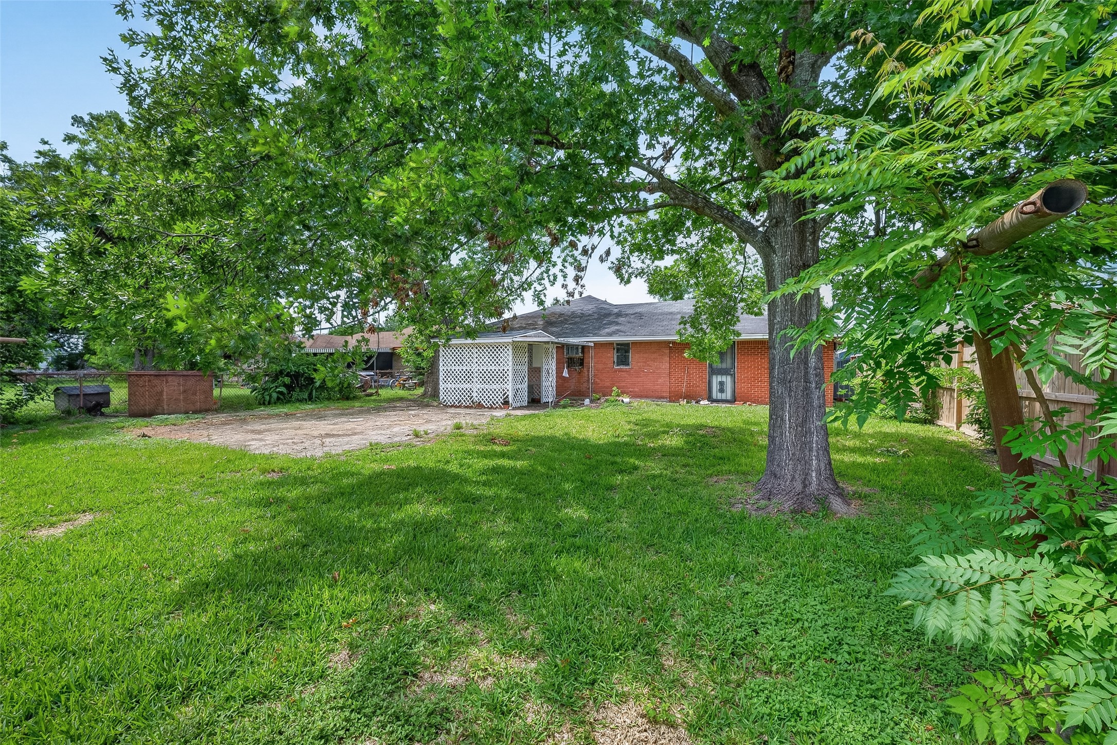 7426 Miley Street Property Photo 24