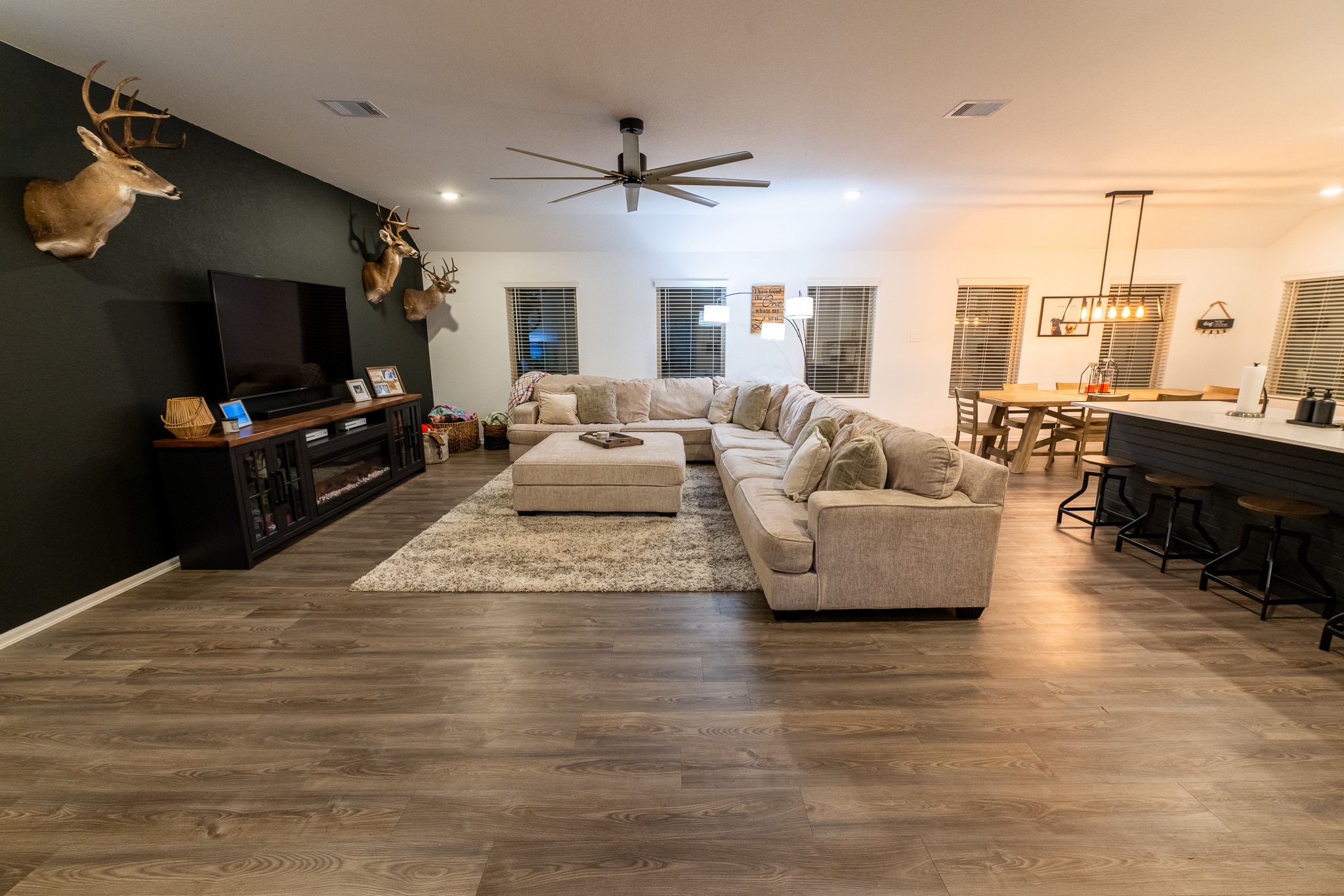 3057 Pampaneria Drive Property Photo 1