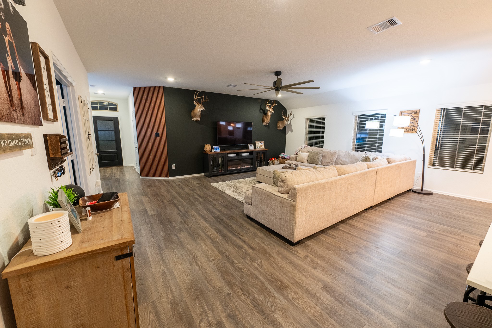 3057 Pampaneria Drive Property Photo 9