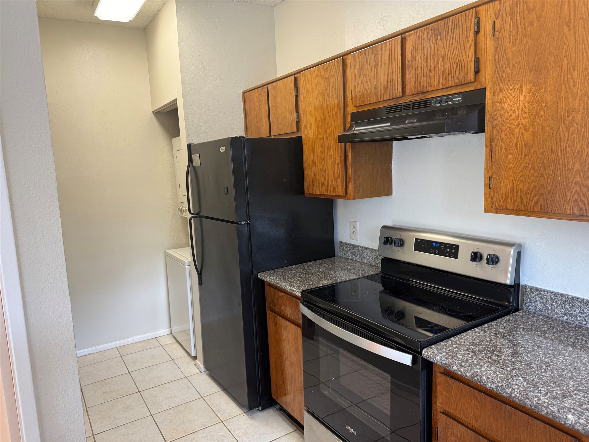 2710 Grants Lake Boulevard M2 Property Photo 4