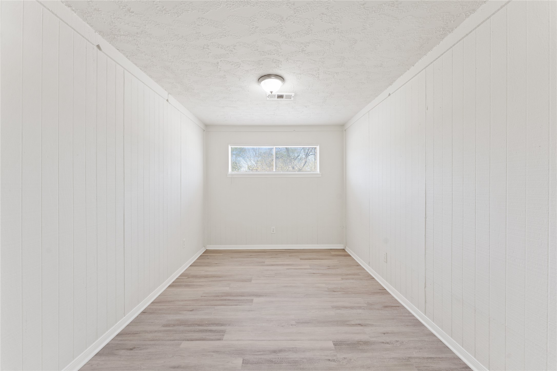7725 St Lo Road Property Photo 16
