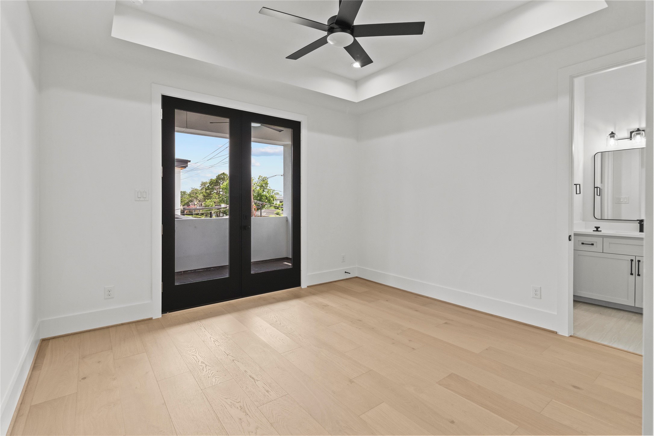 5009 Holt Street Property Photo 32