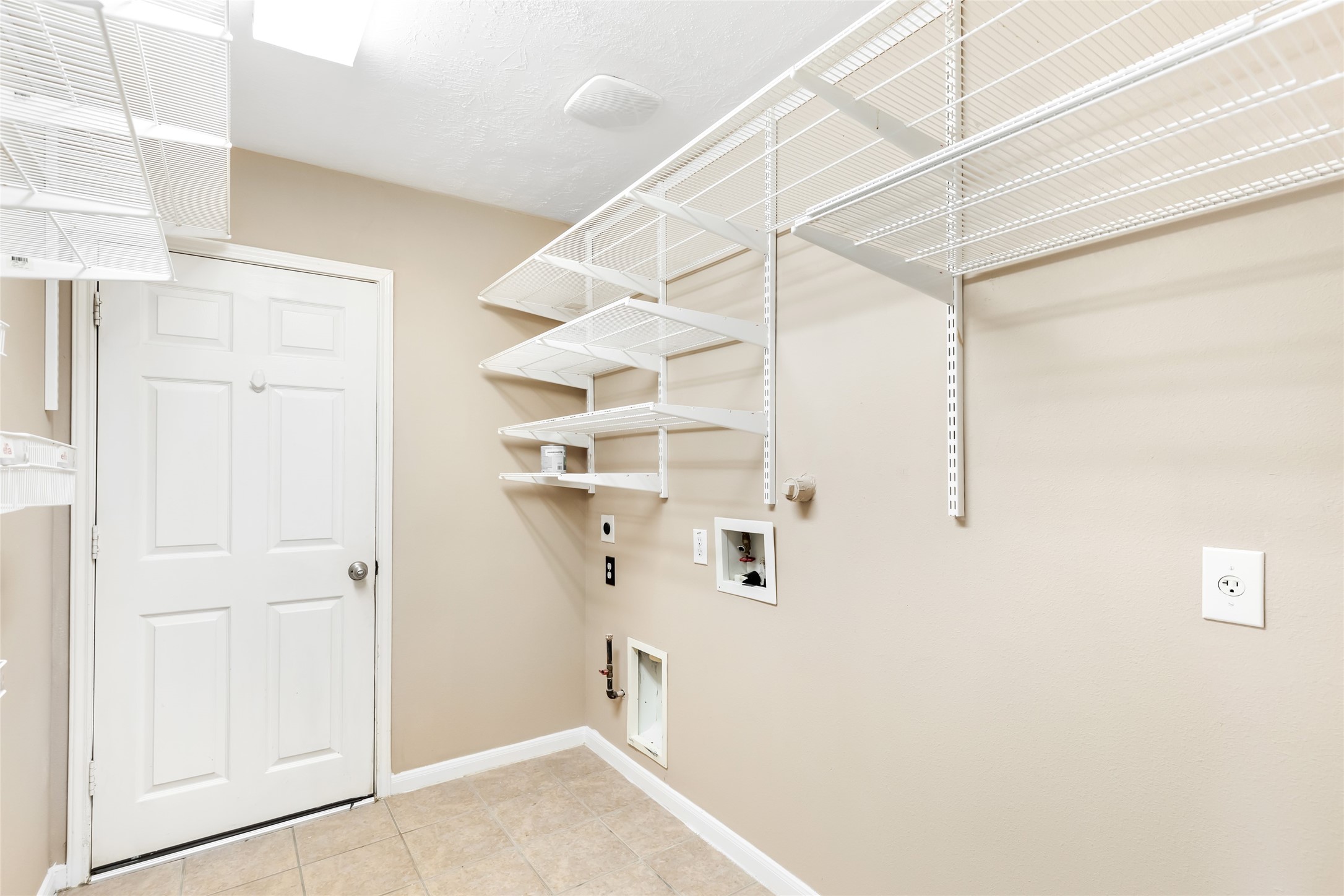 26032 Royal Emerald Lane Property Photo 15