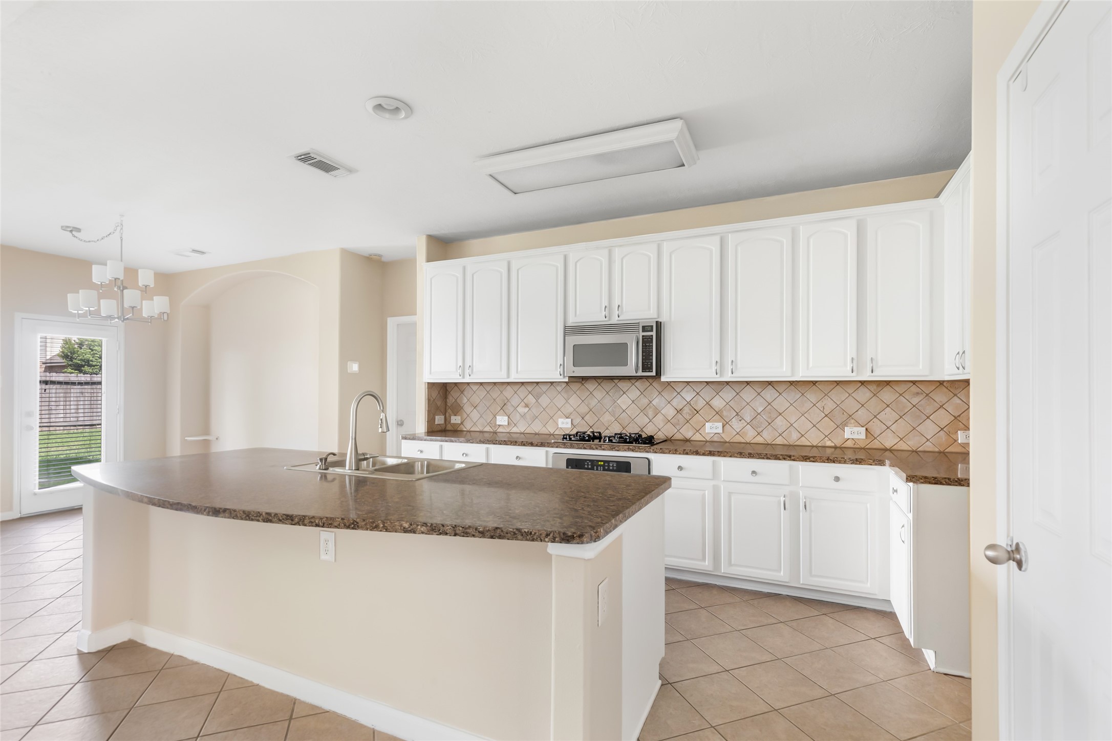 26032 Royal Emerald Lane Property Photo 17