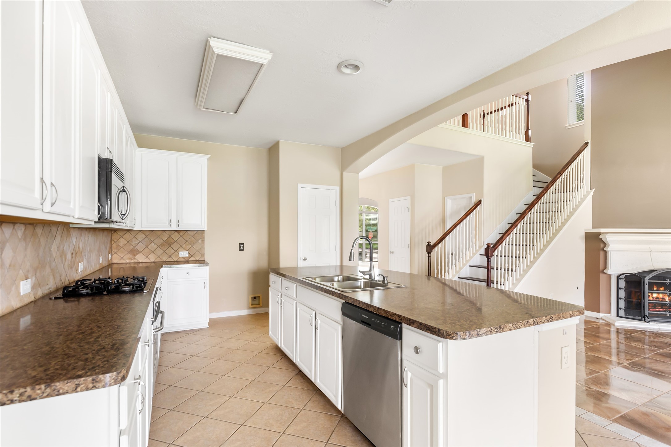 26032 Royal Emerald Lane Property Photo 19