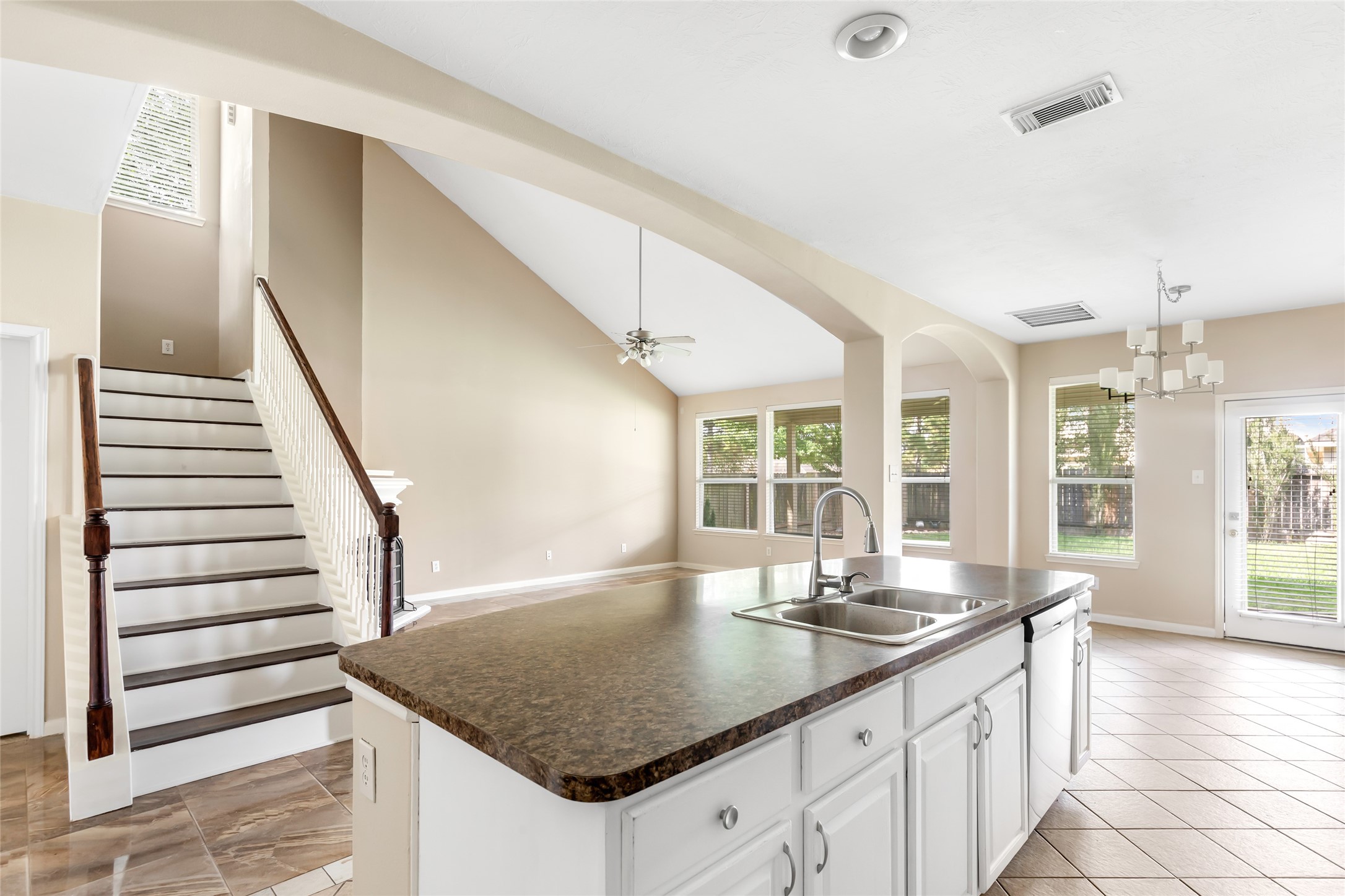 26032 Royal Emerald Lane Property Photo 21