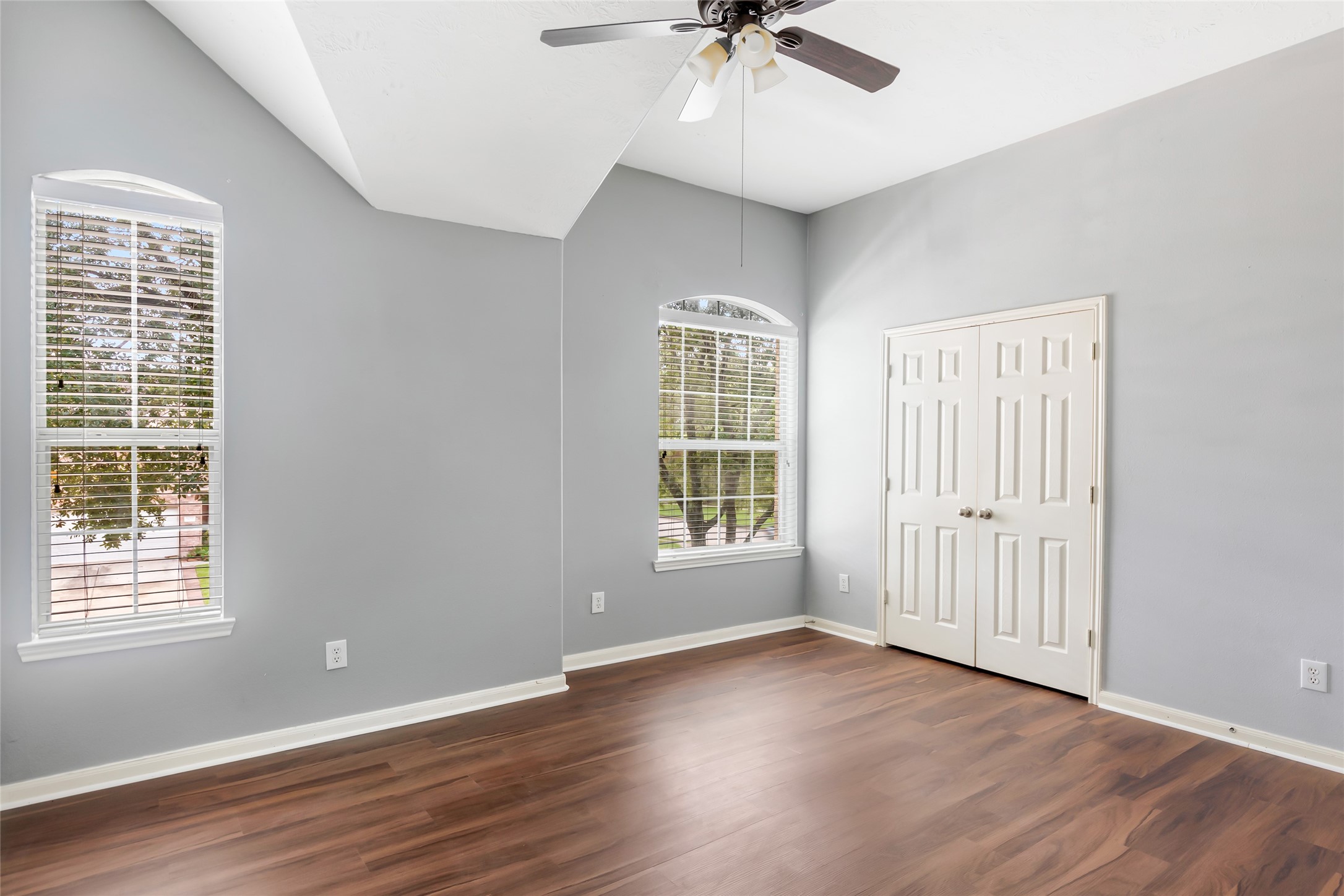 26032 Royal Emerald Lane Property Photo 42
