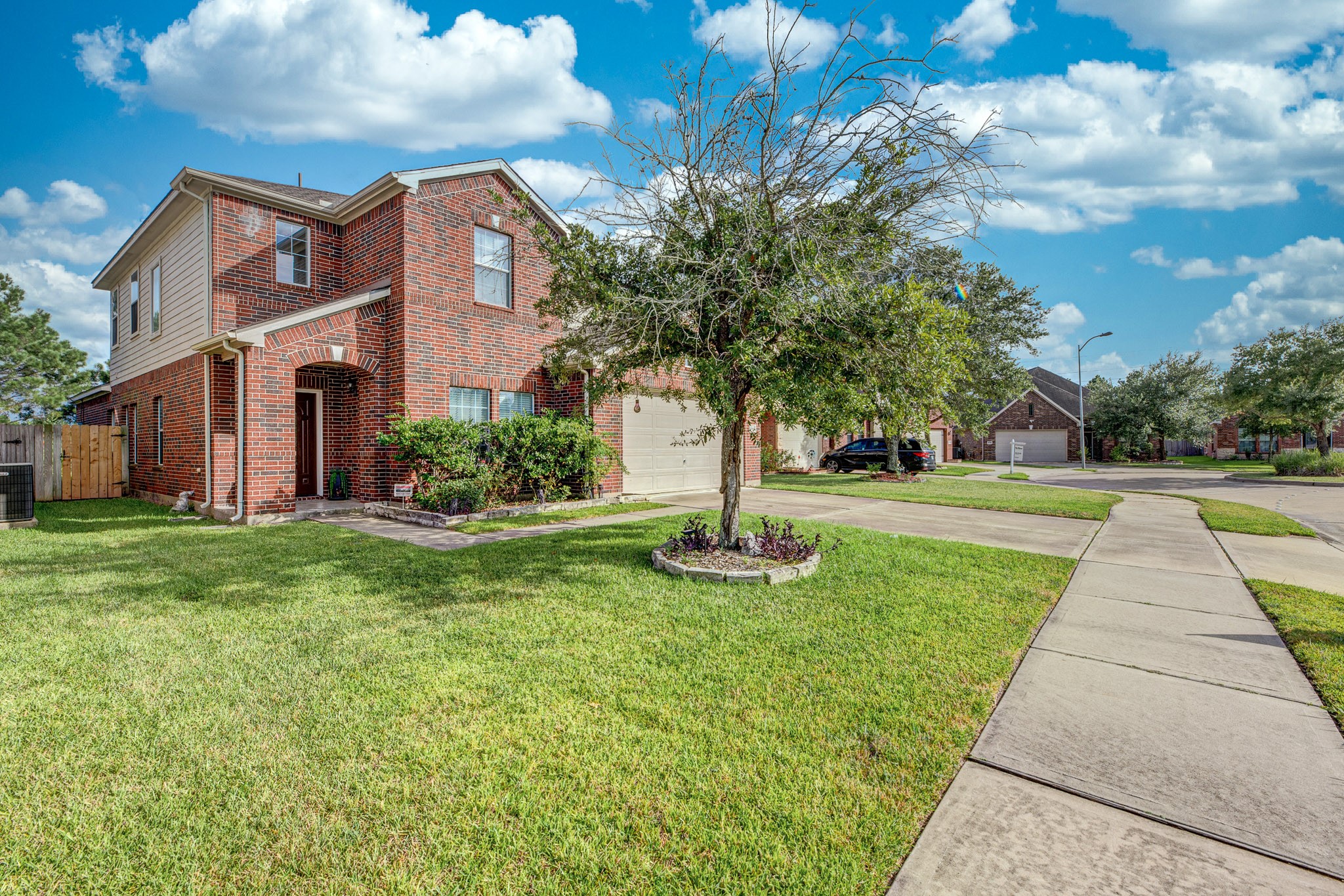 25951 Ravenside Drive Property Photo 3