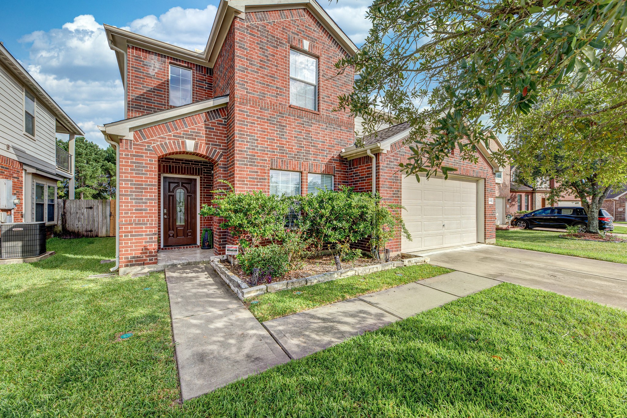 25951 Ravenside Drive Property Photo 4