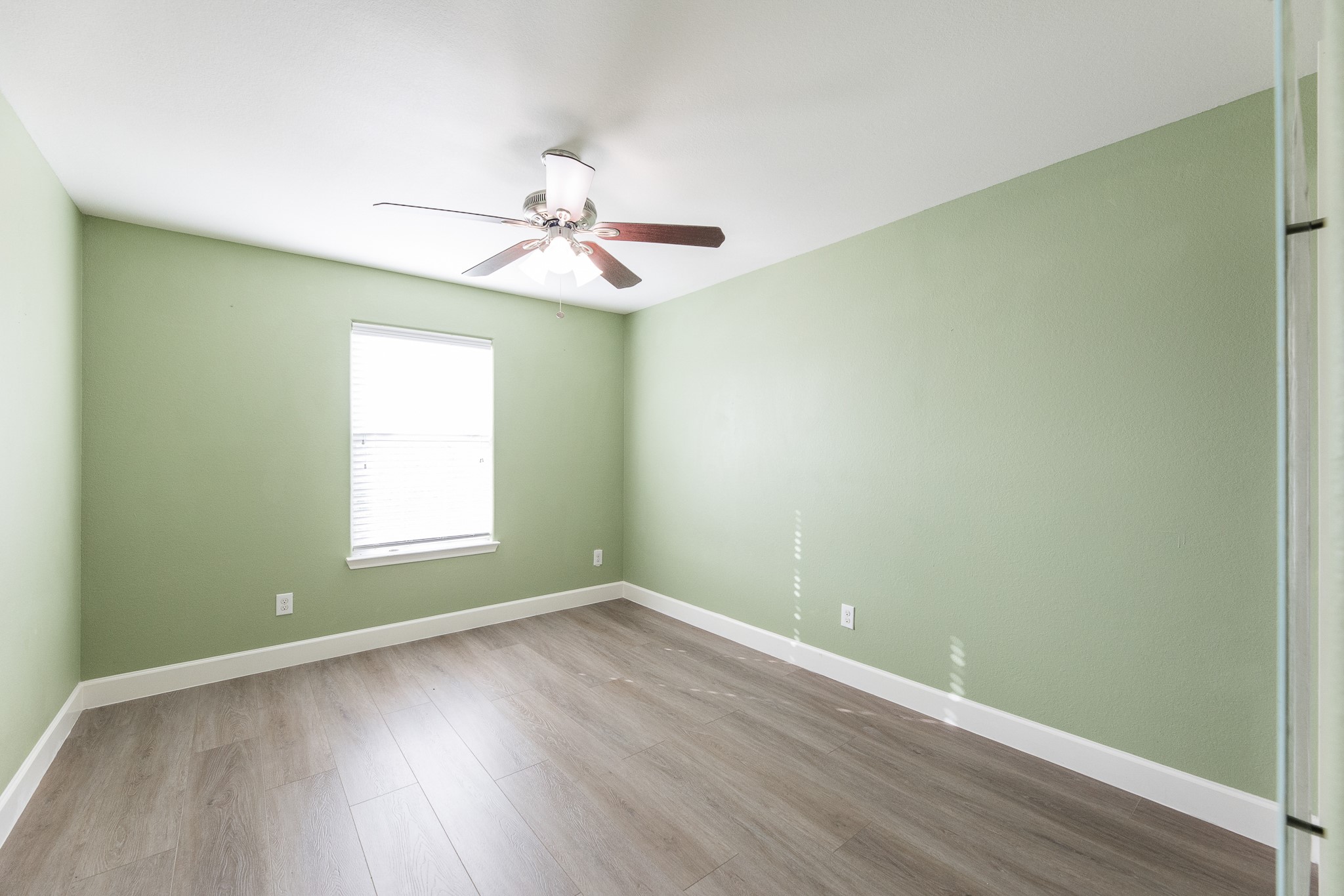 25951 Ravenside Drive Property Photo 34