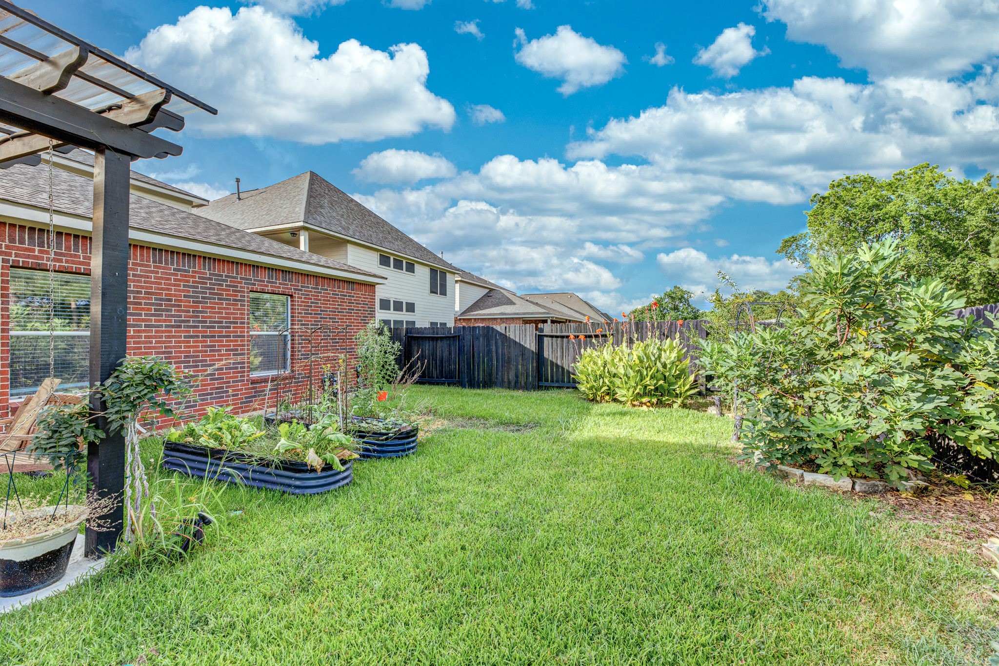 25951 Ravenside Drive Property Photo 42