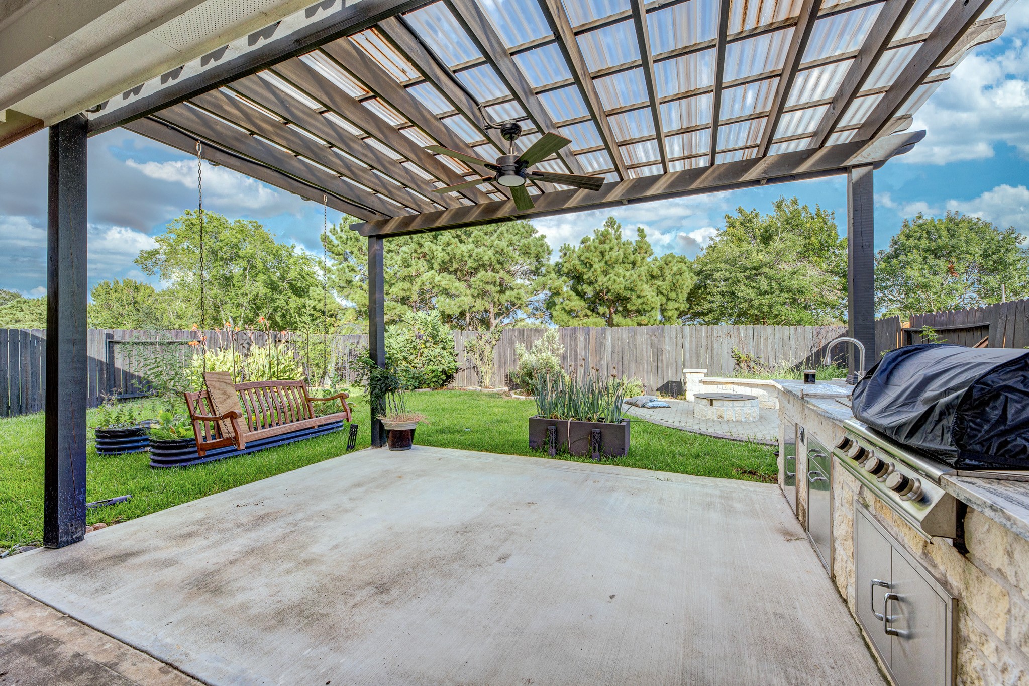 25951 Ravenside Drive Property Photo 44