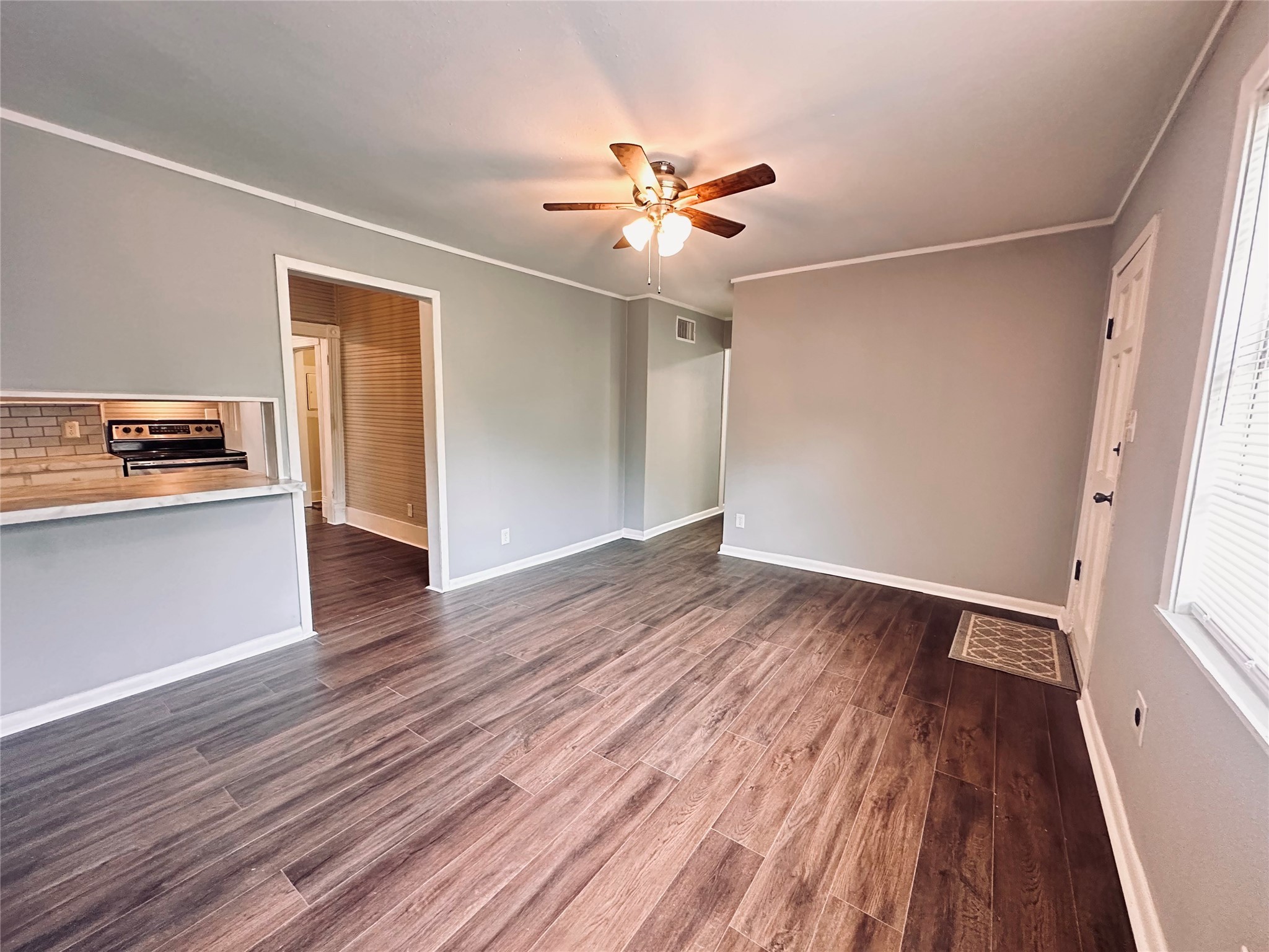 207 Schrimsher Street Property Photo 16