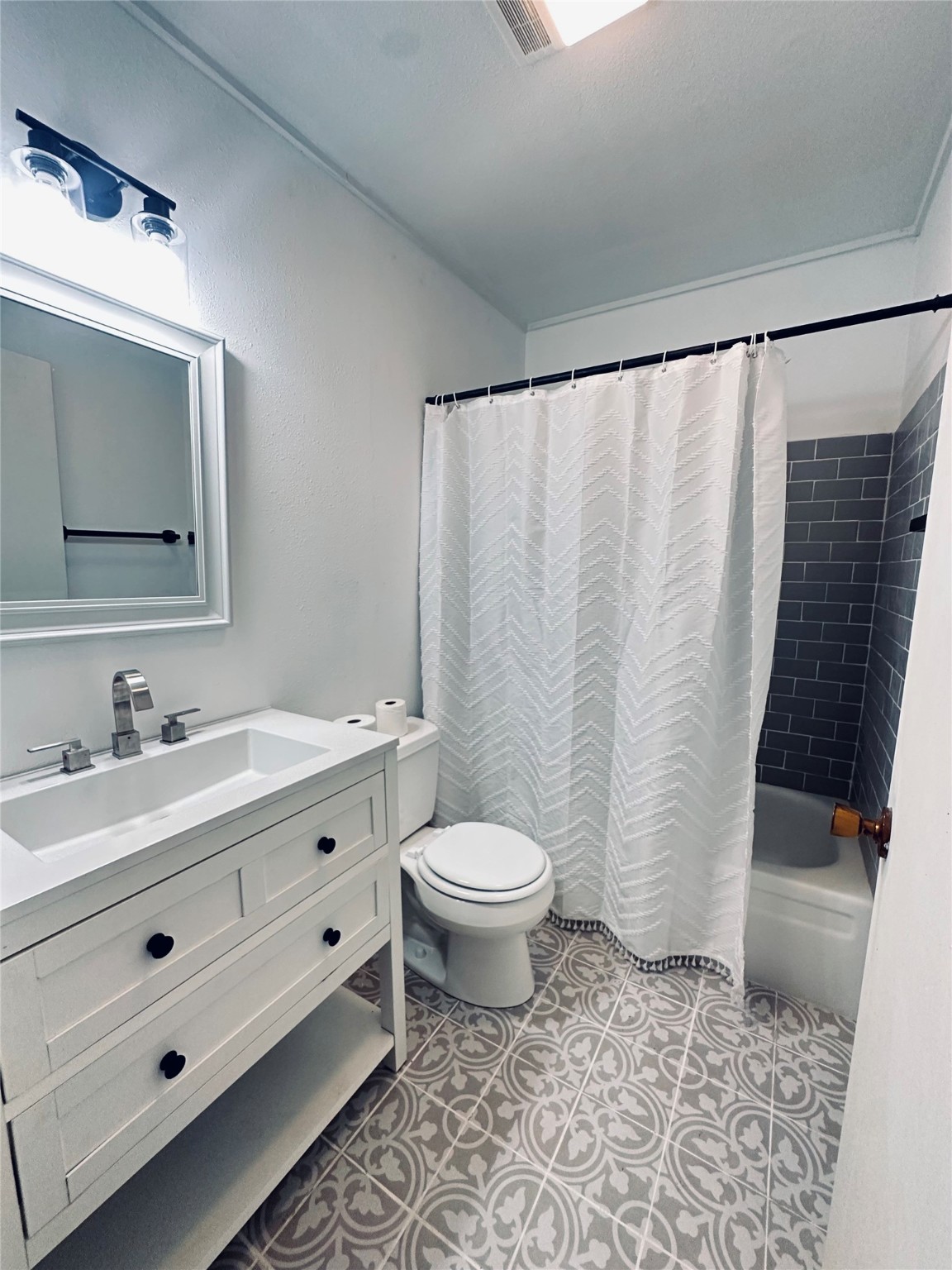 207 Schrimsher Street Property Photo 20