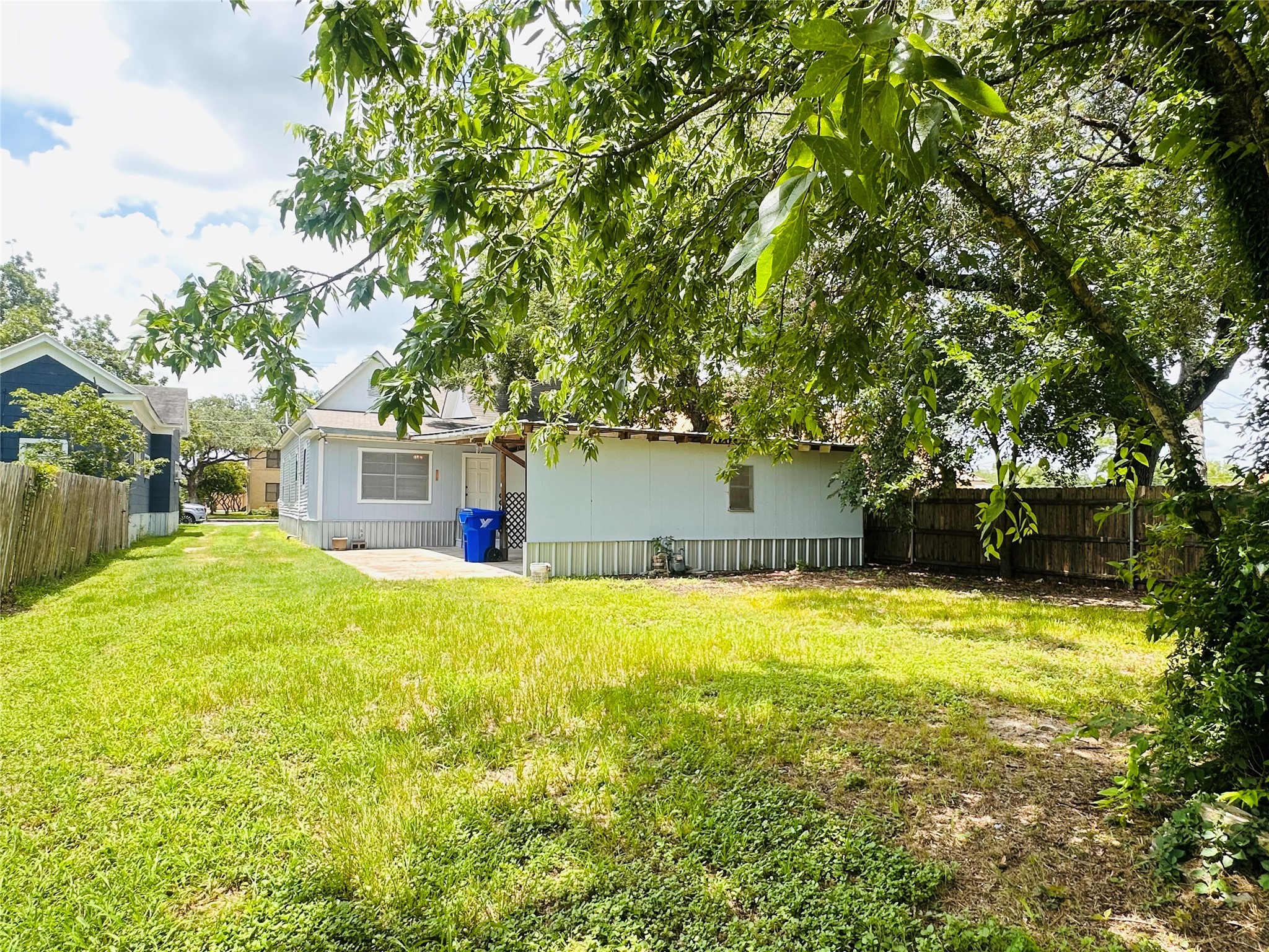 207 Schrimsher Street Property Photo 34