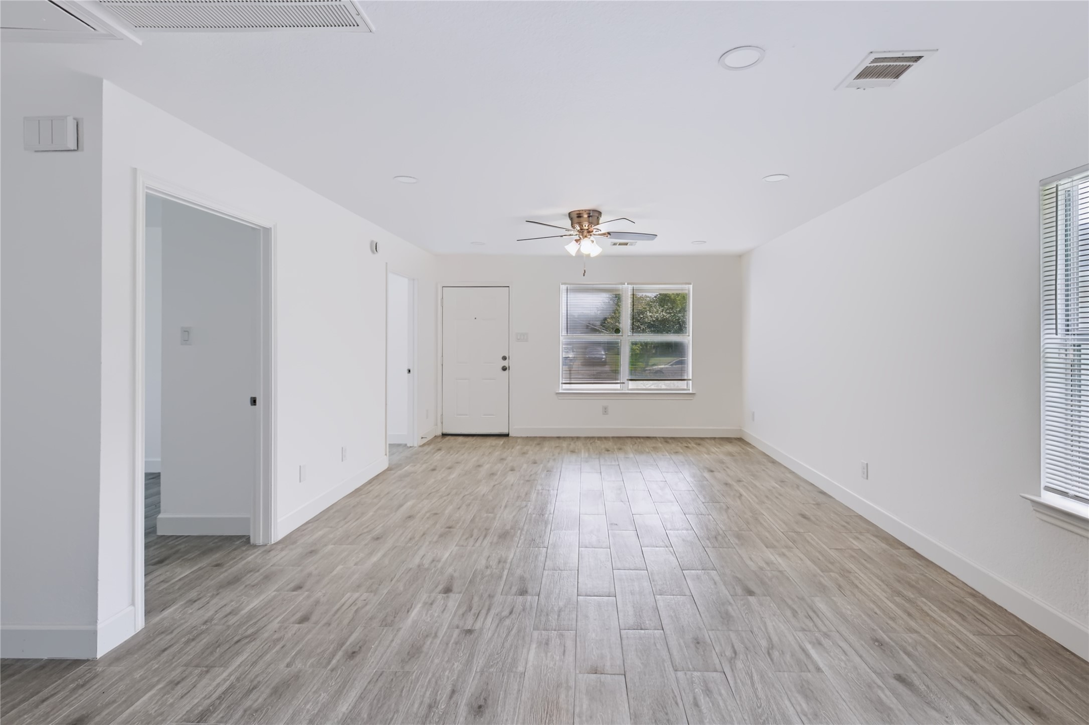 11522 Mosscrest Drive Property Photo 3