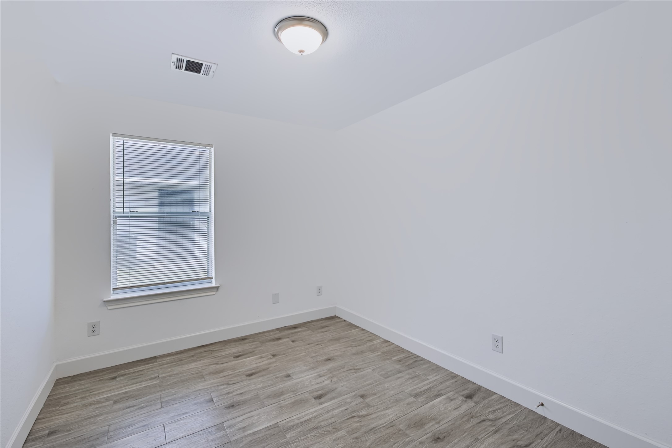 11522 Mosscrest Drive Property Photo 10