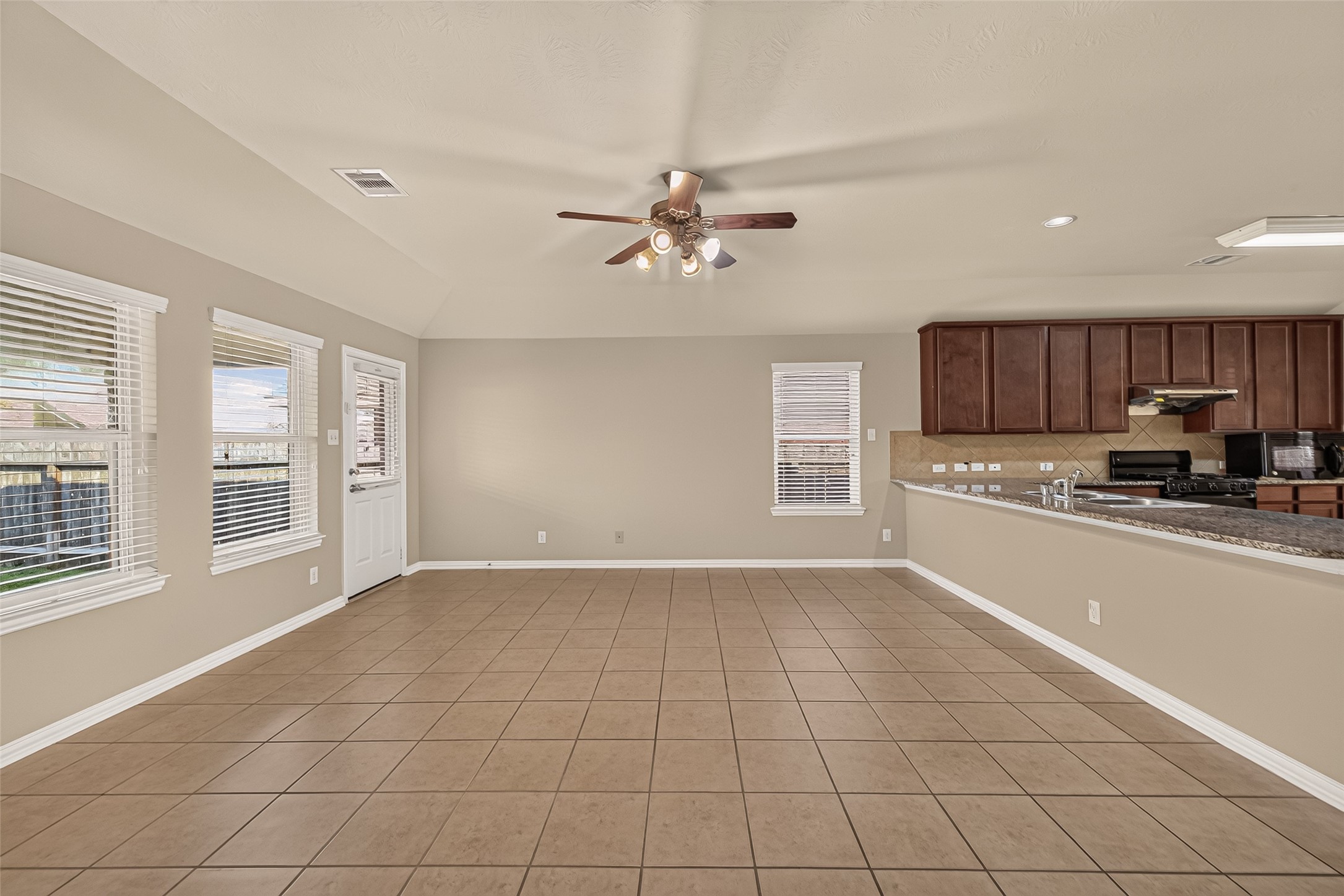 2335 Snowy Egret Drive Property Photo 8