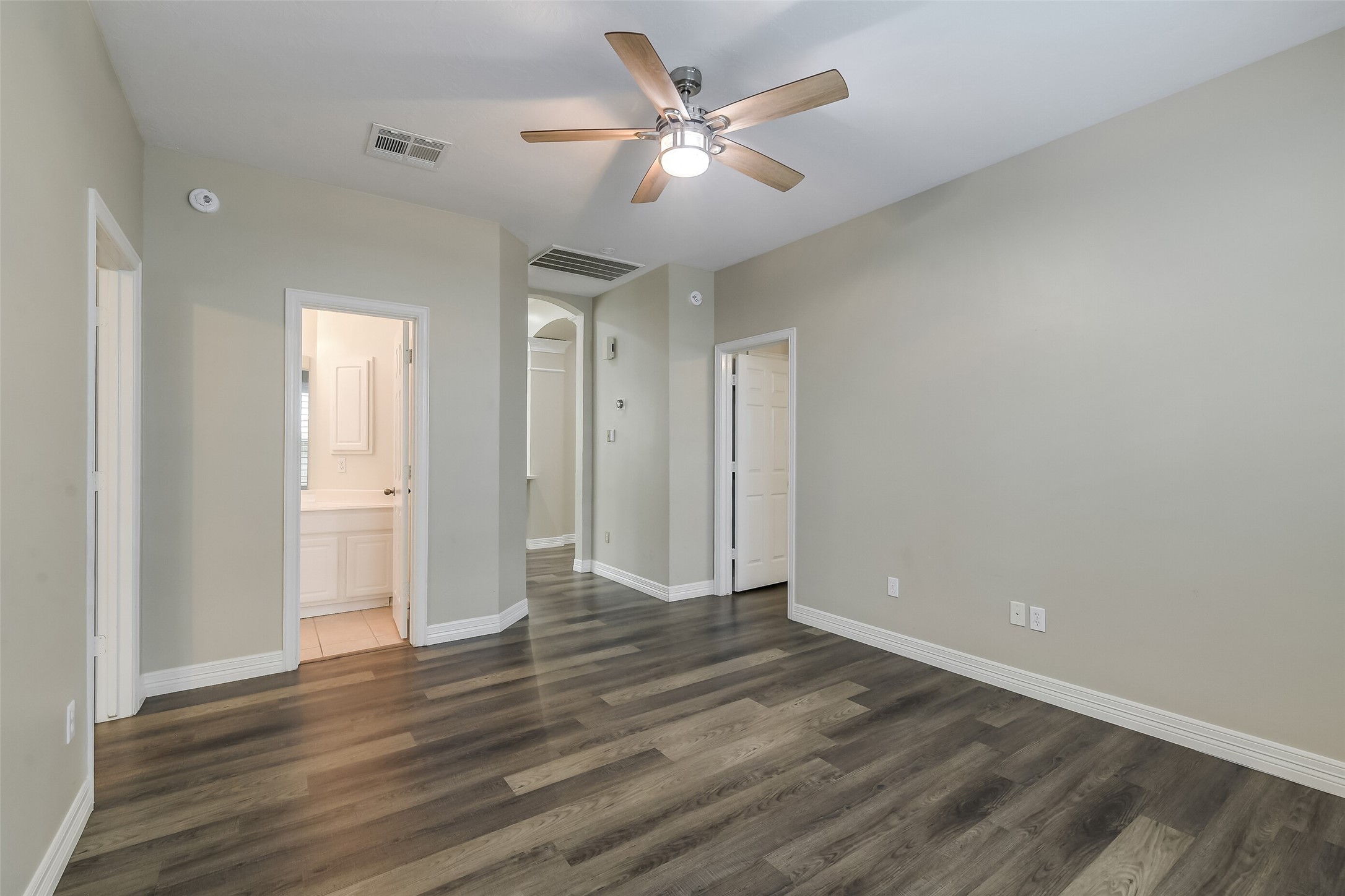 12906 Tall Spruce Drive Property Photo 21