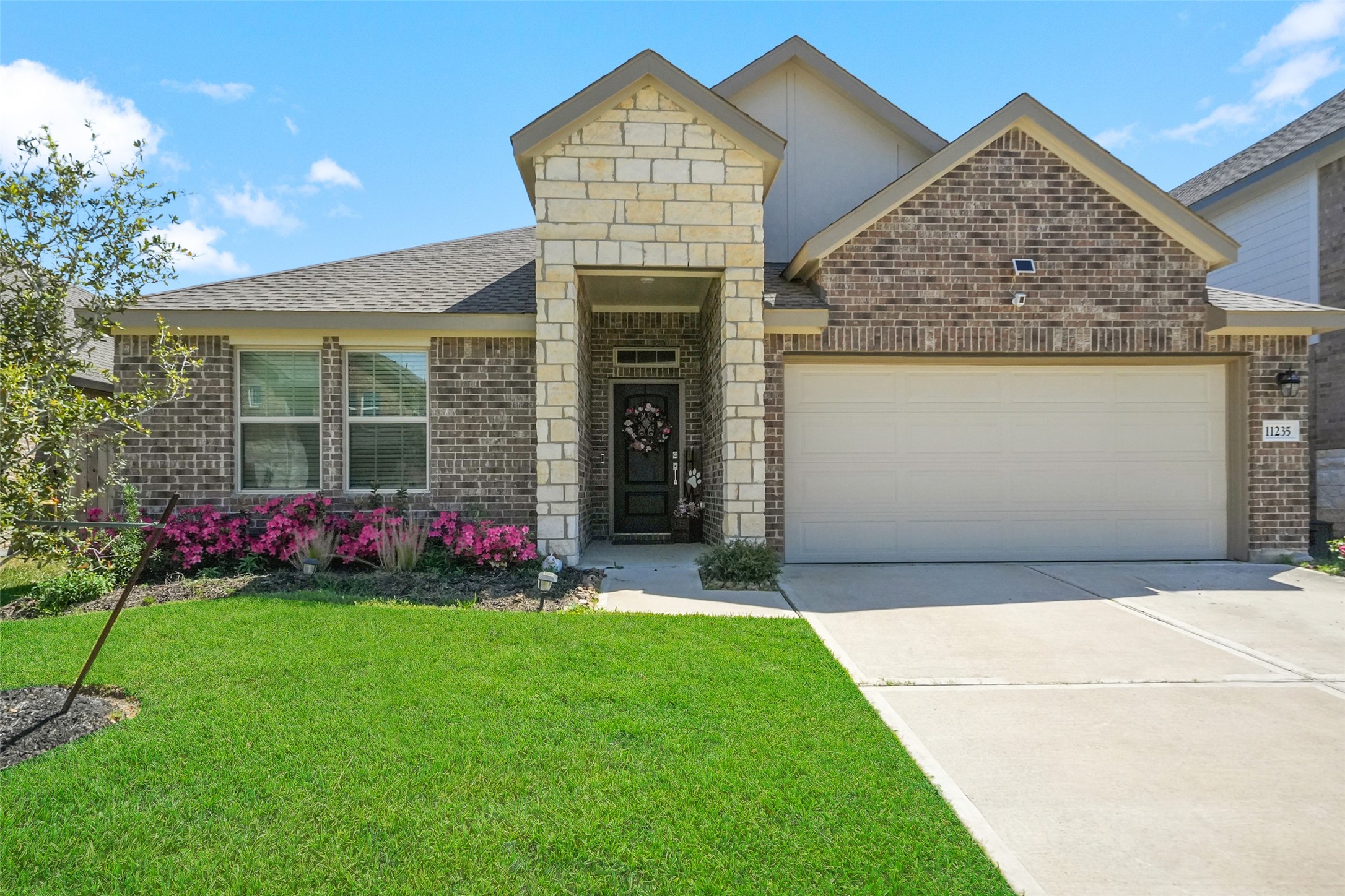 11235 Stirton Drive Property Photo