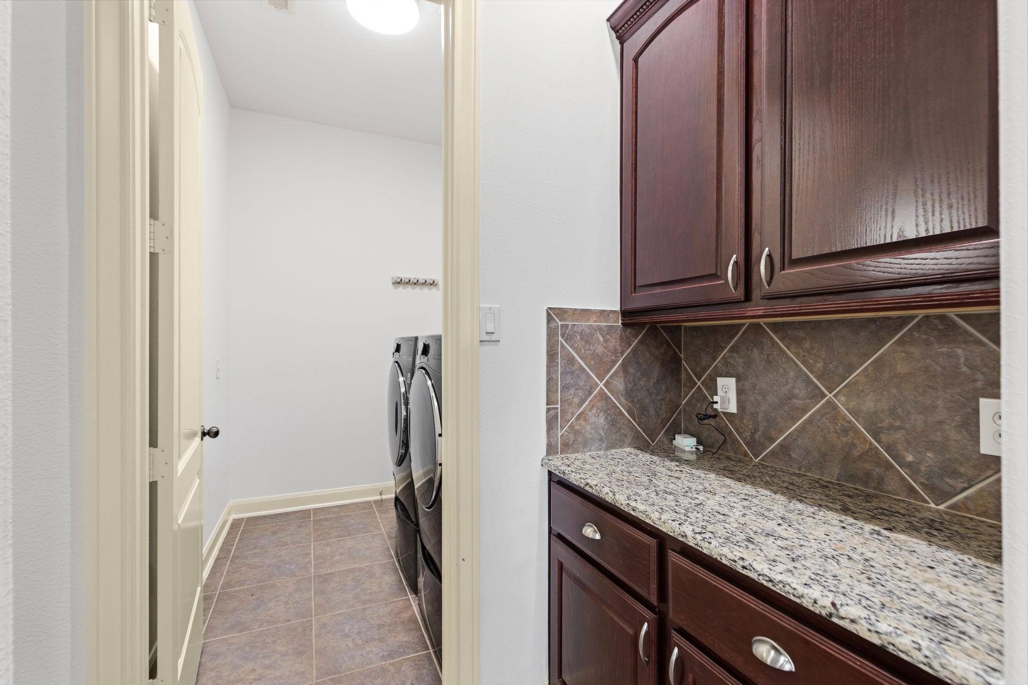 935 Poydras Street Property Photo 15