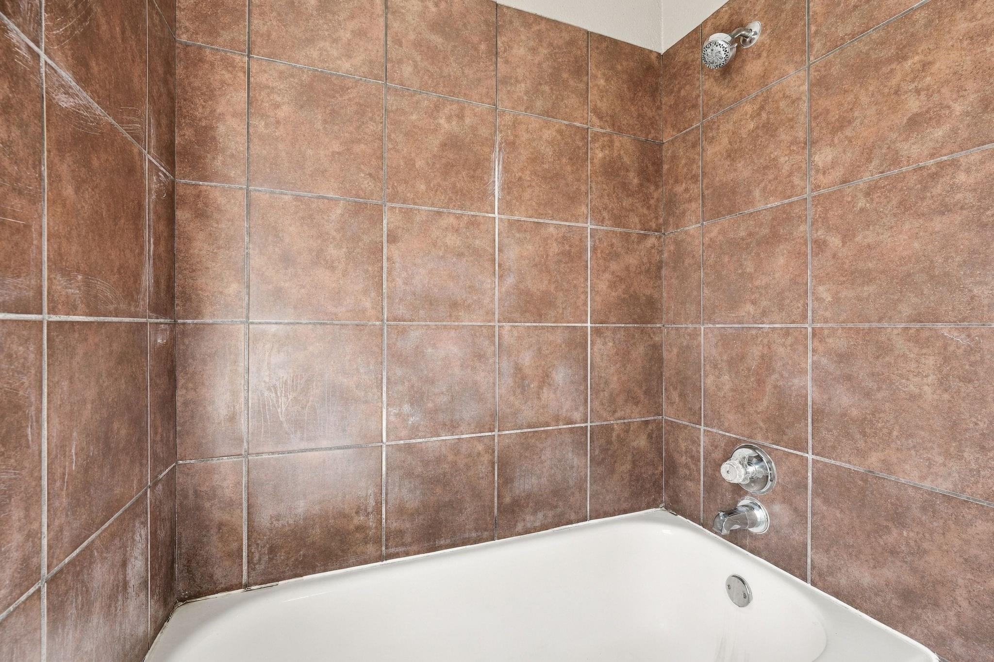 828 Twin Creek Drive Property Photo 14