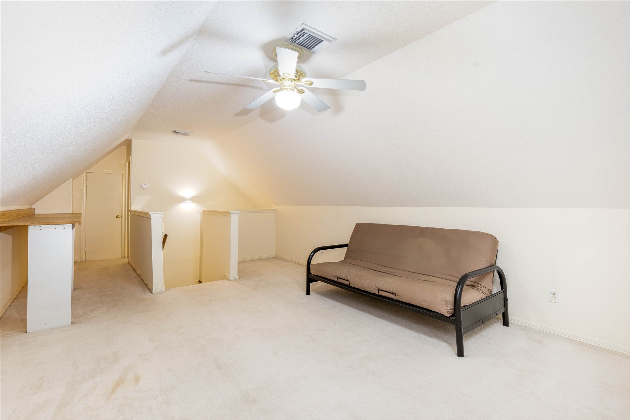 2103 Carriage Run W Property Photo 22