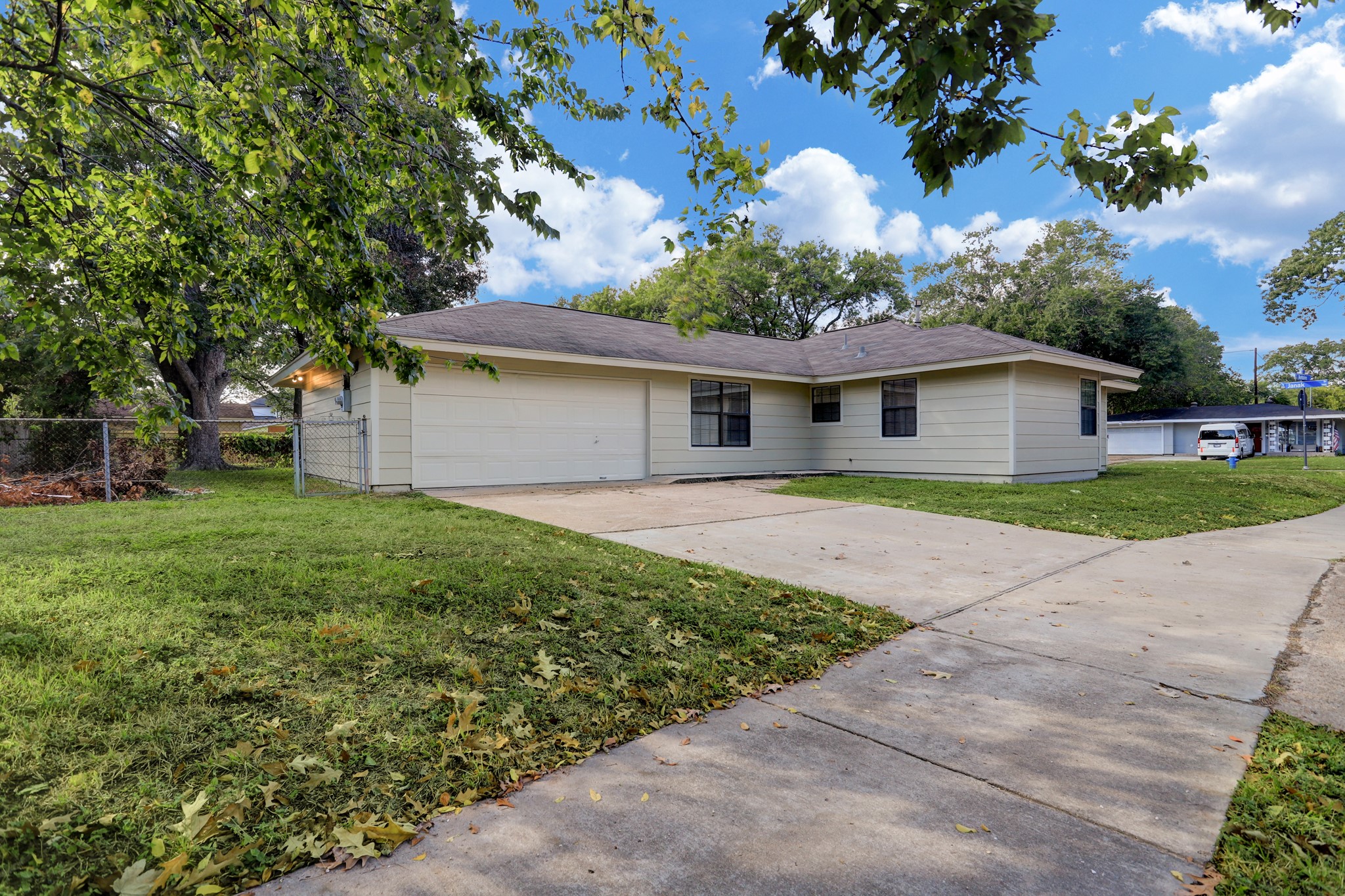 7403 Janak Drive Property Photo 16
