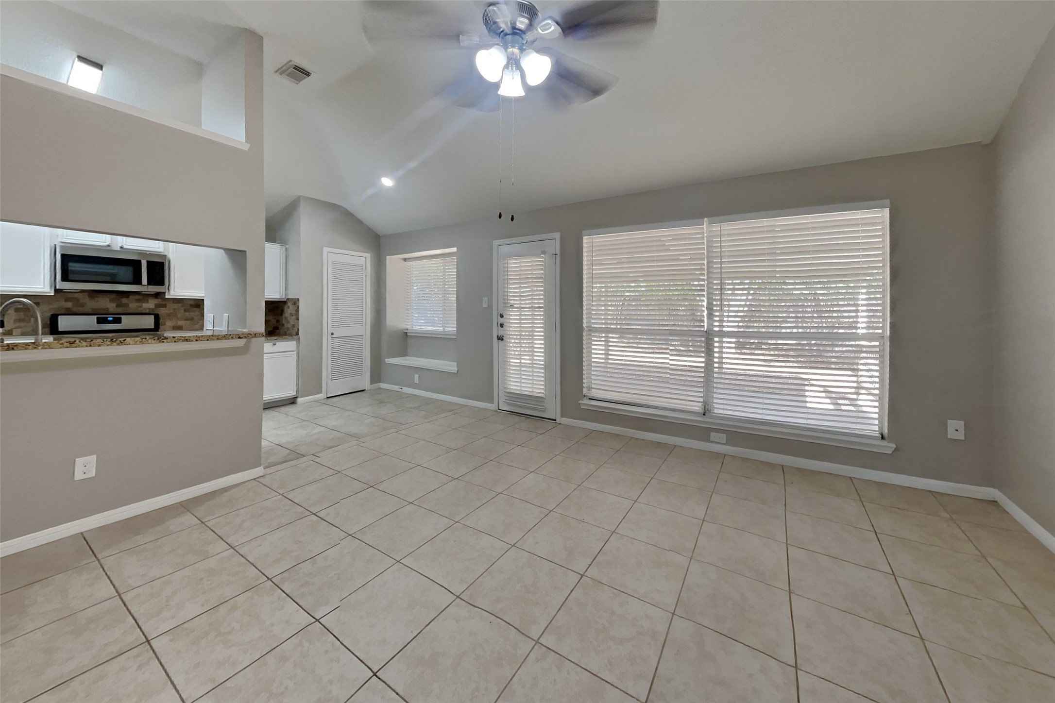 17402 Eastwood Circle Property Photo 3