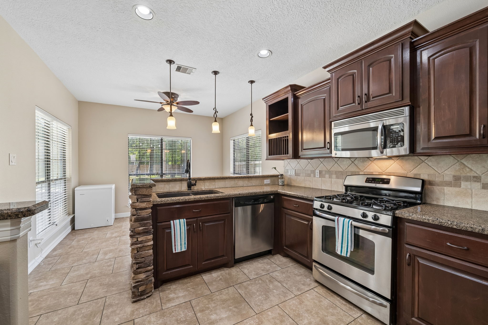 27112 Fairway Crossings Drive Property Photo 15