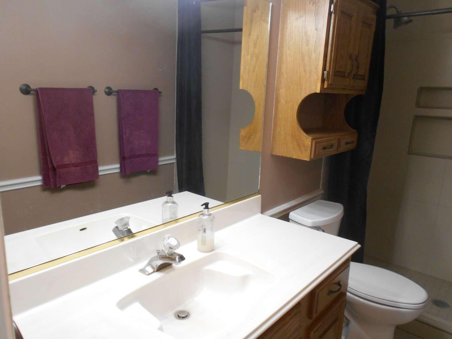 53 S Calla Lily Court, Lake Jackson Tx 77566 Property Photo 18