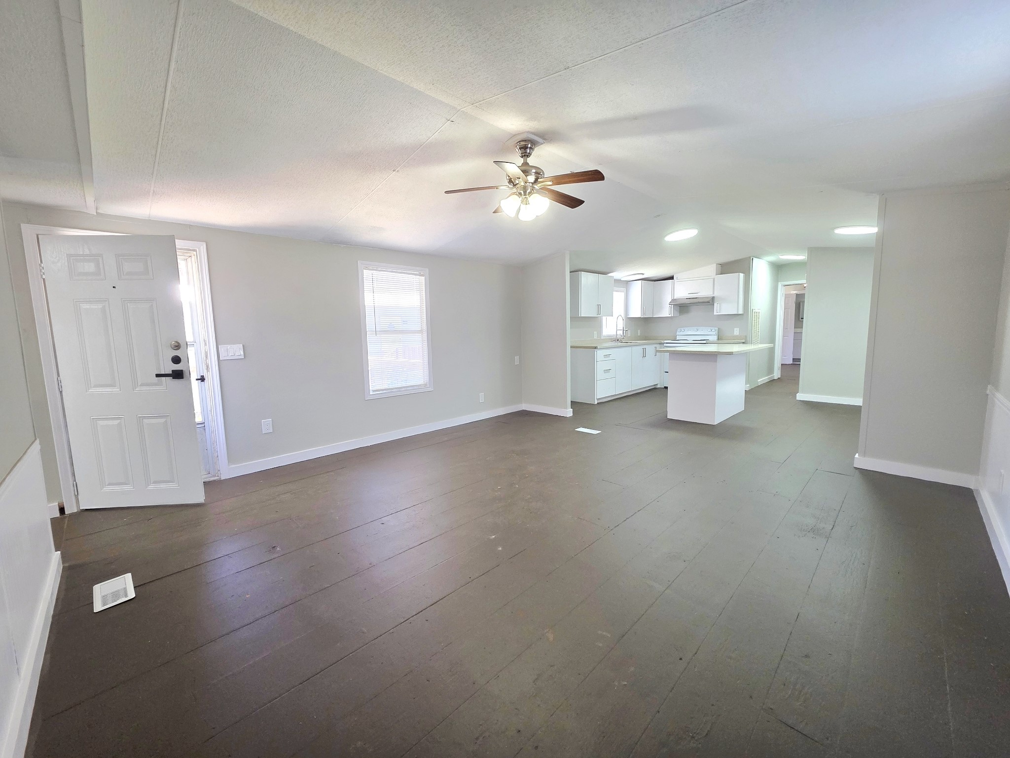 312 Paddock Road 1 Property Photo 4