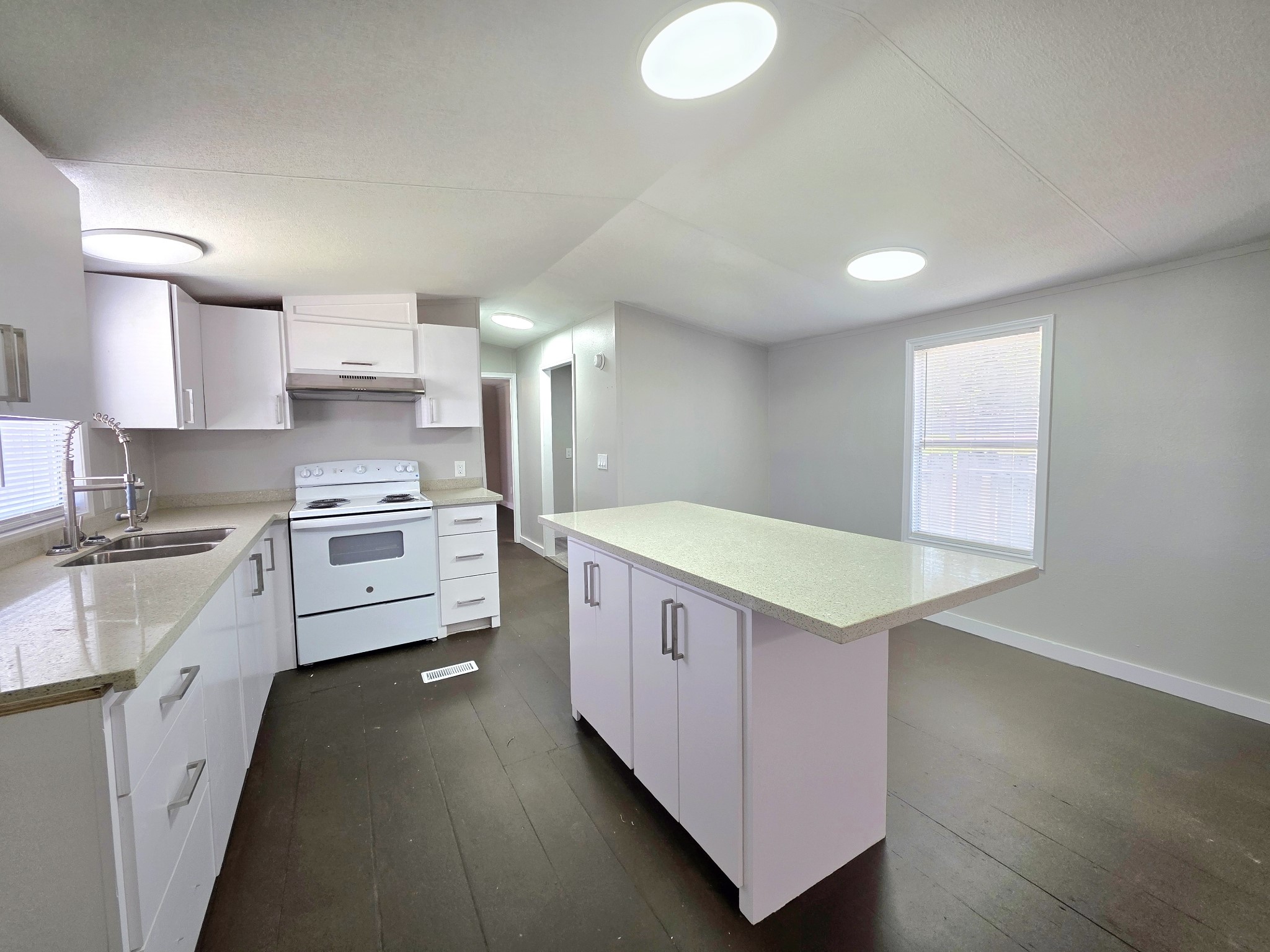 312 Paddock Road 1 Property Photo 5
