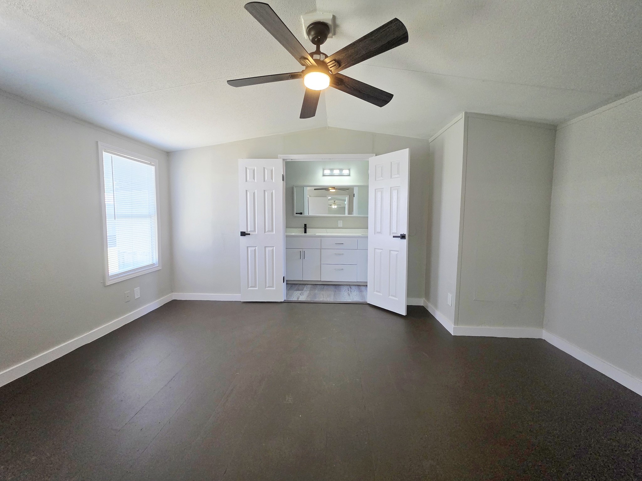 312 Paddock Road 1 Property Photo 7