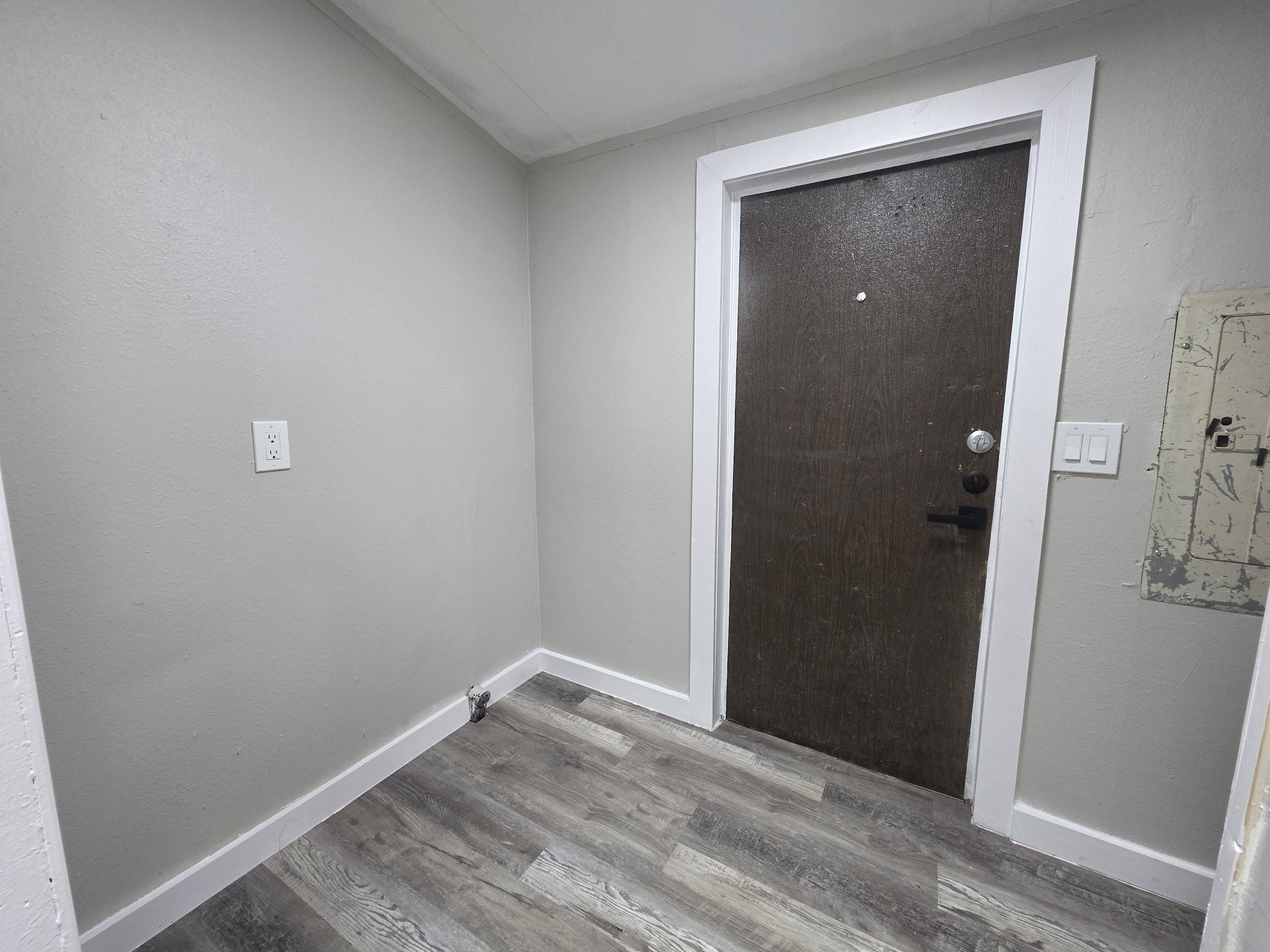 312 Paddock Road 1 Property Photo 15