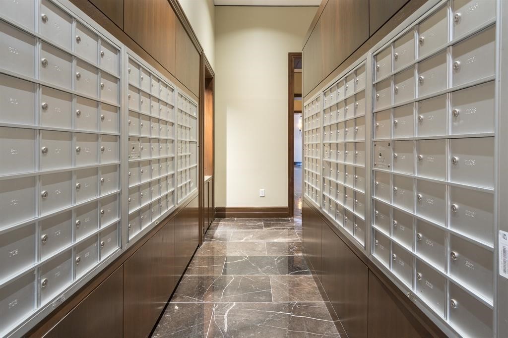 7 Riverway 1411 Property Photo 21