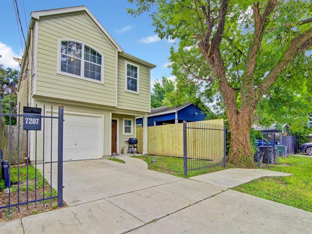 7207 Avenue K Property Photo 1