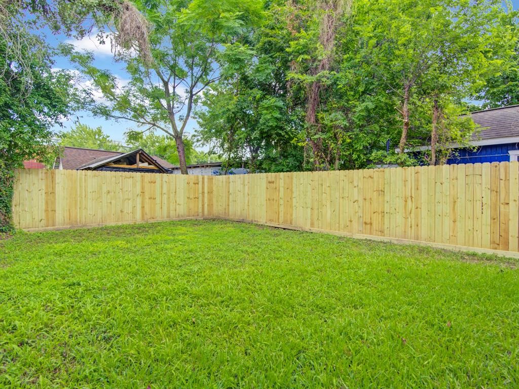 7207 Avenue K Property Photo 22